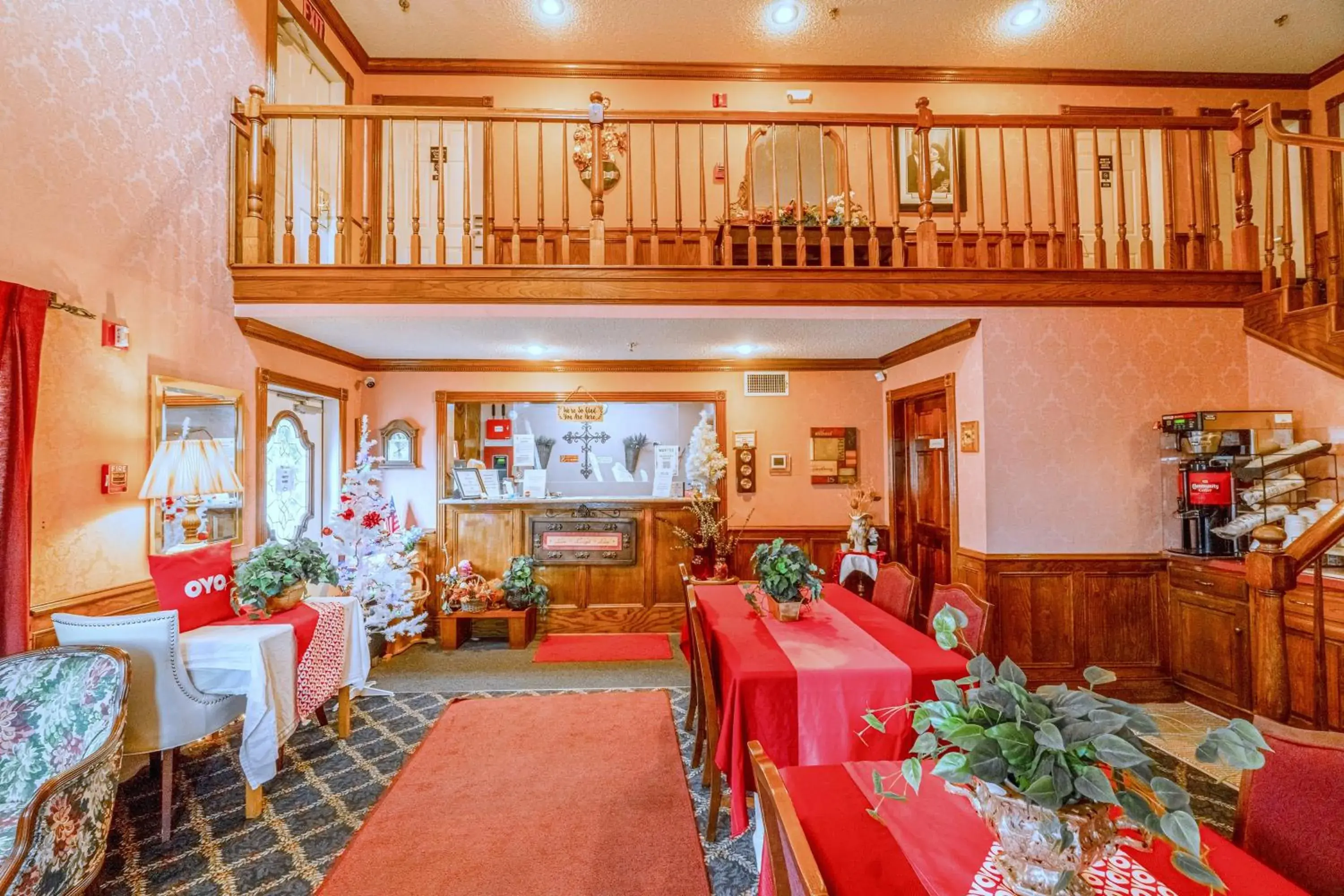 Lobby or reception in Hotel O Eureka Springs - Christ of Ozark Area Lobby or reception in Hotel O Eureka Springs - Christ of Ozark Area