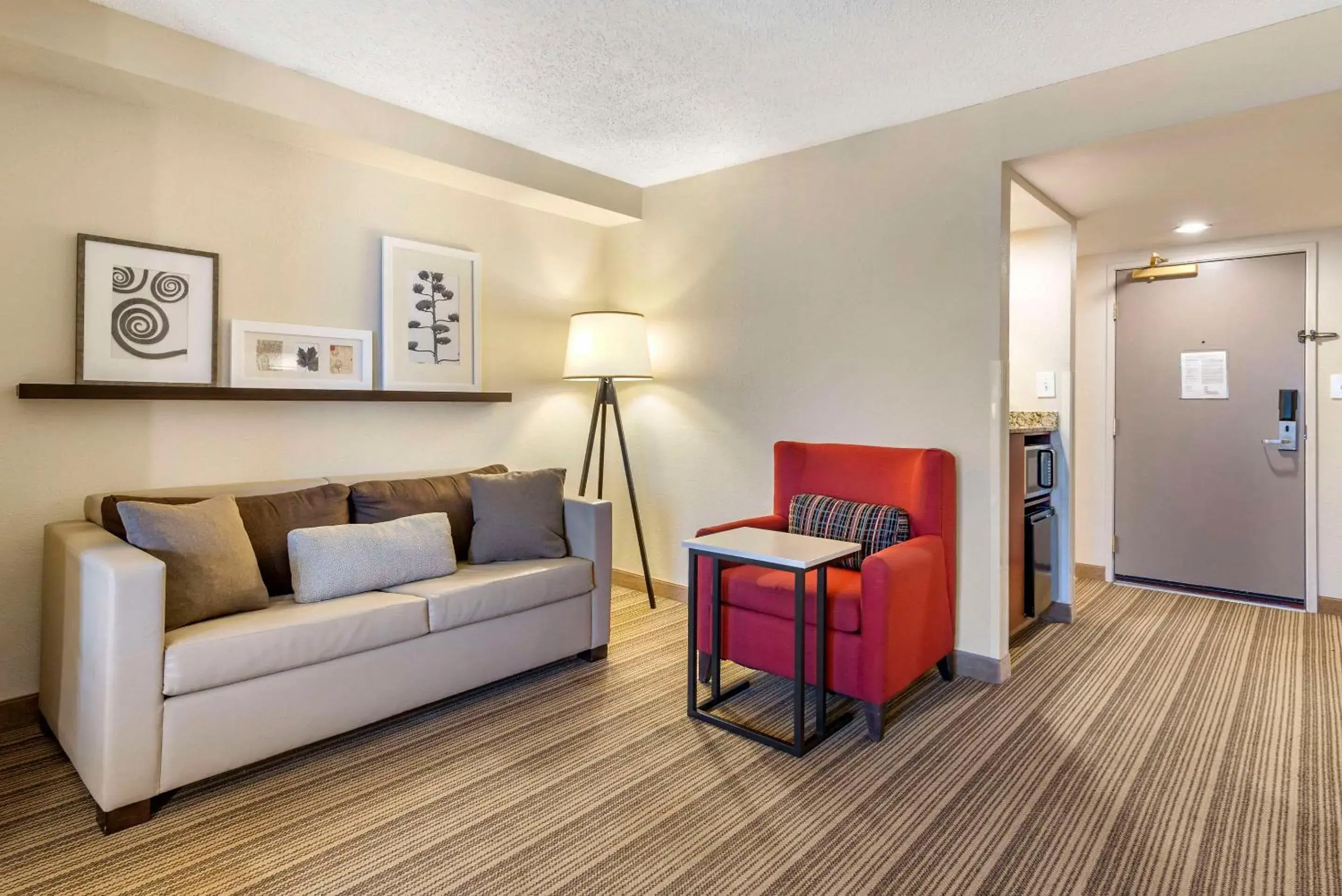 Bedroom in Country Inn & Suites by Radisson, Atlanta Galleria-Ballpark, GA Bedroom in Country Inn & Suites by Radisson, Atlanta Galleria-Ballpark, GA