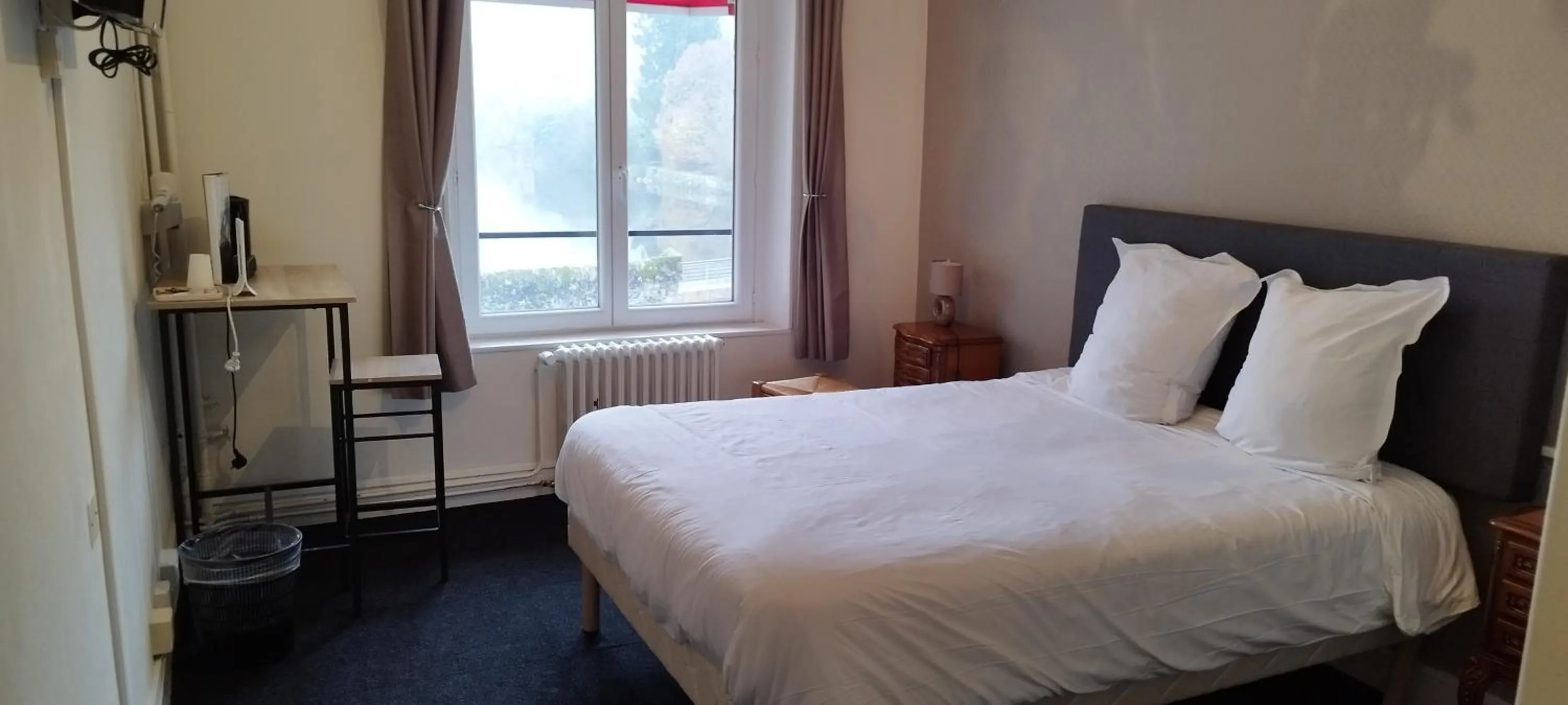 Photo of the whole room, Bed in Le Bellerive