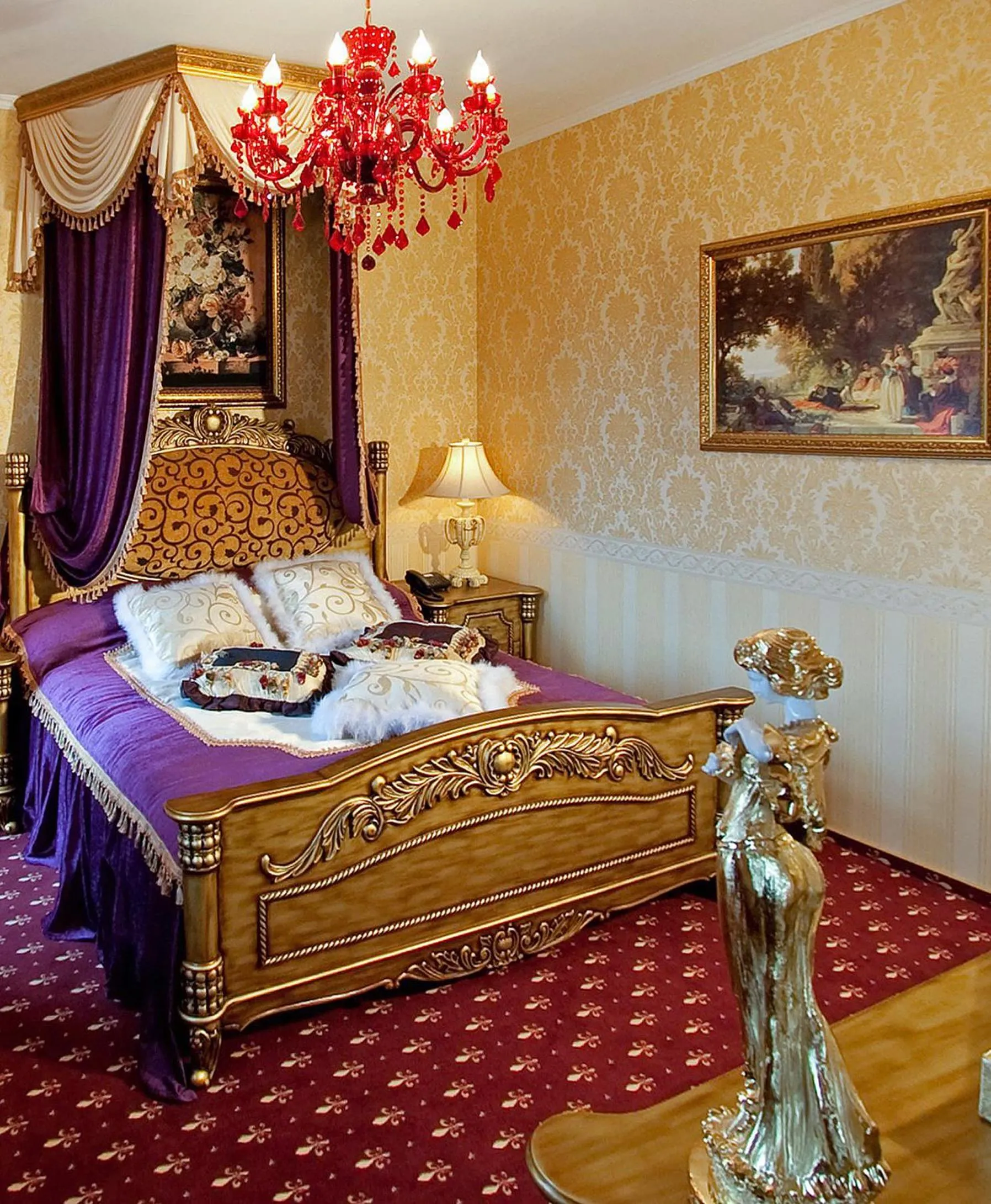 Suite in Deluxe Hotel Kupava