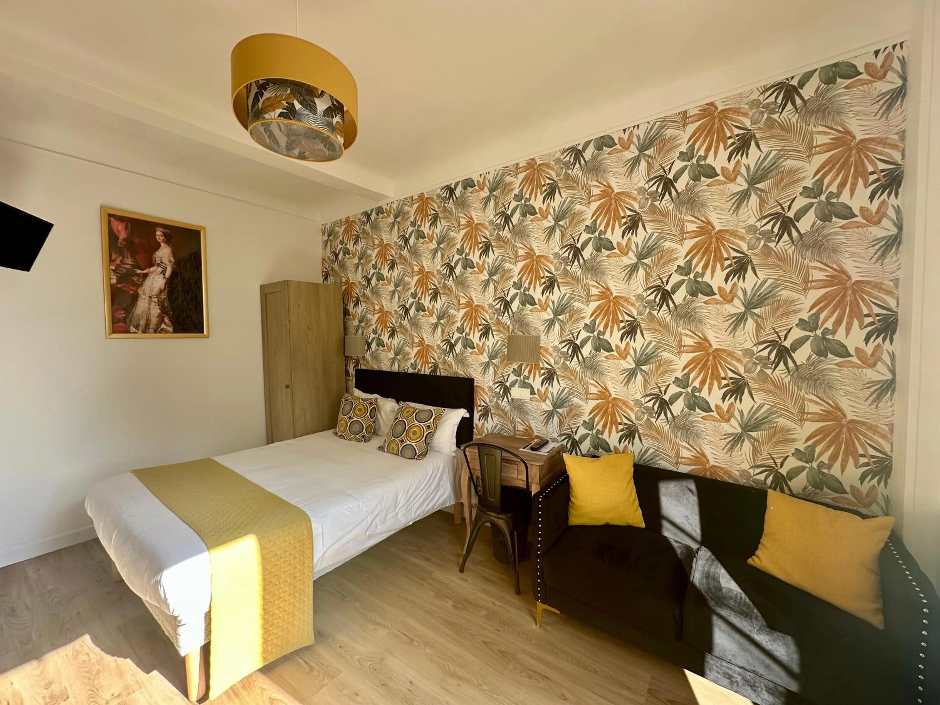 Photo of the whole room, Bed in Hôtel Parc Mazon-Biarritz