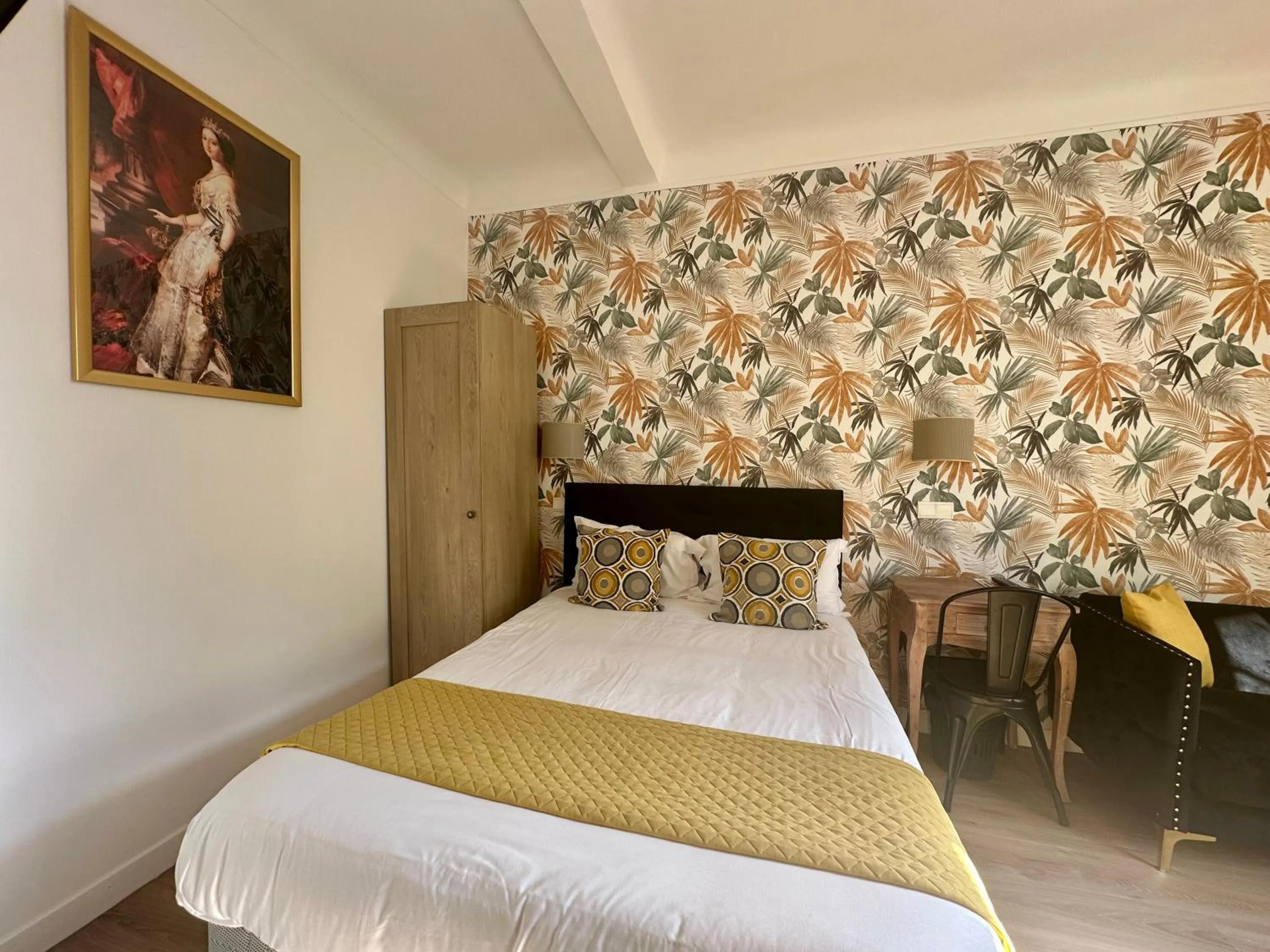 Photo of the whole room, Bed in Hôtel Parc Mazon-Biarritz