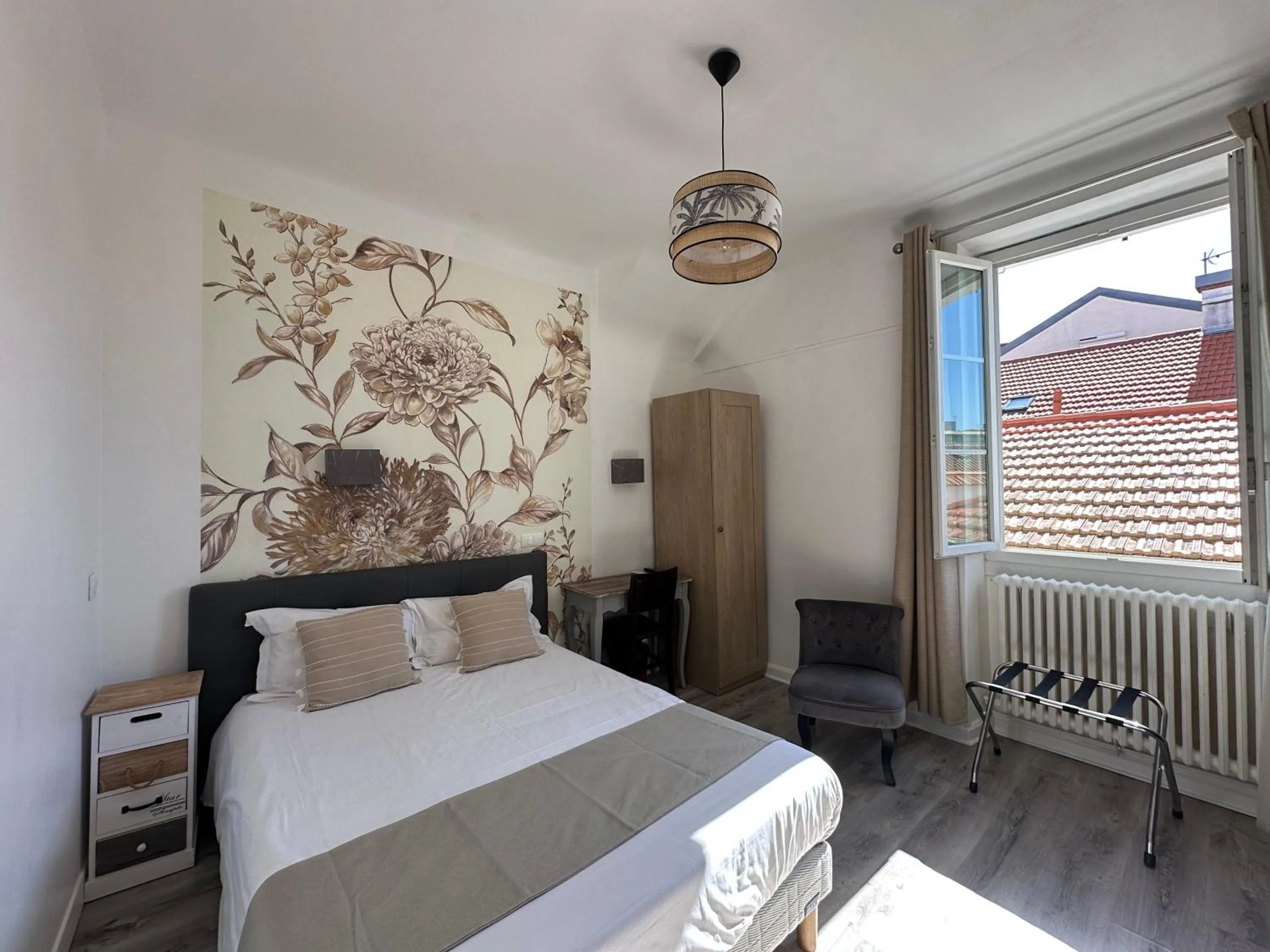 Photo of the whole room, Bed in Hôtel Parc Mazon-Biarritz