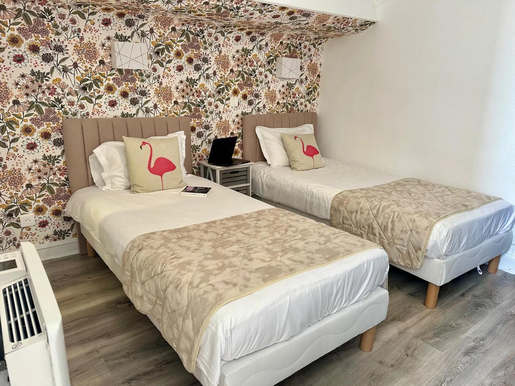 Decorative detail, Bed in Hôtel Parc Mazon-Biarritz