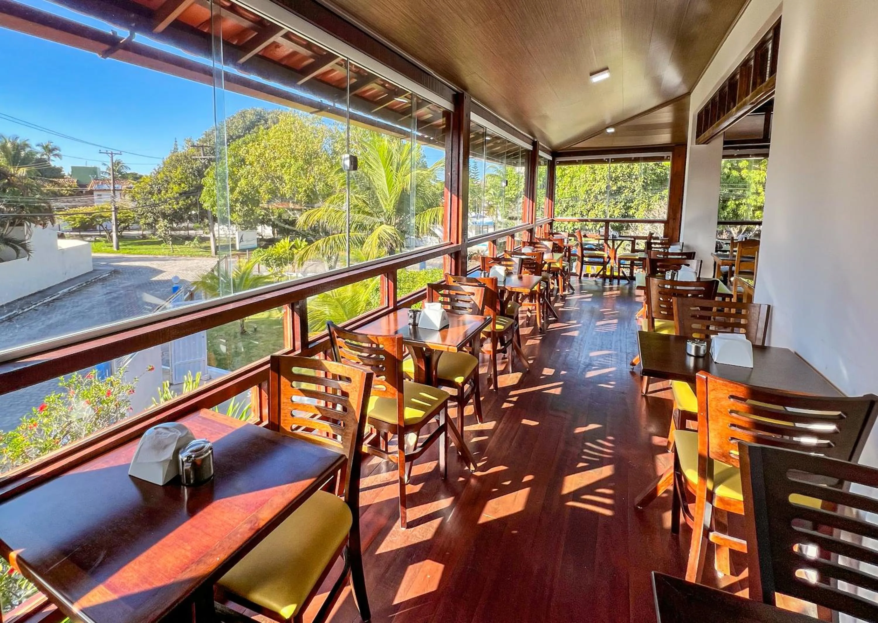 Breakfast in Hotel Porto das Ancoras