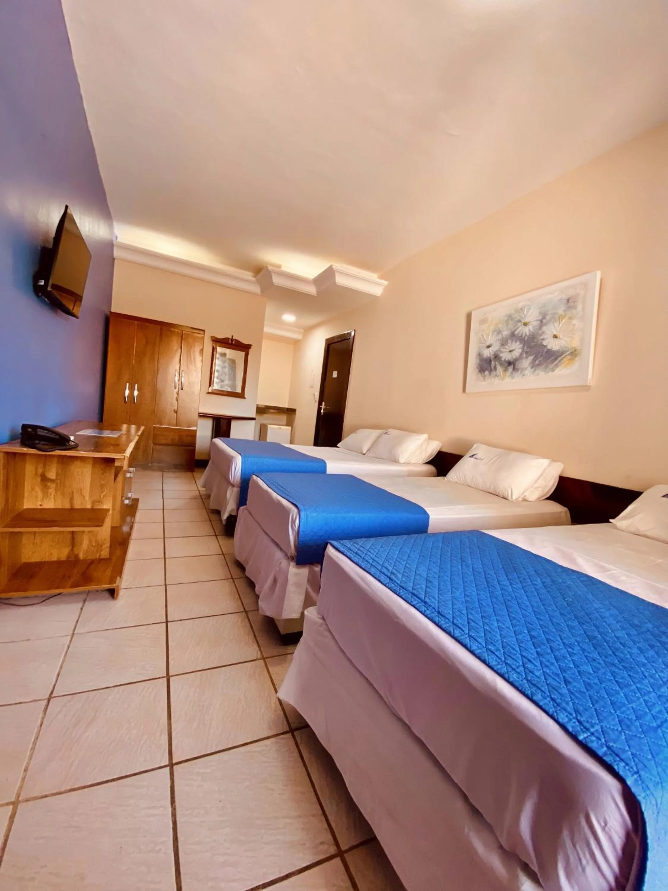 Bed in Hotel Porto das Ancoras