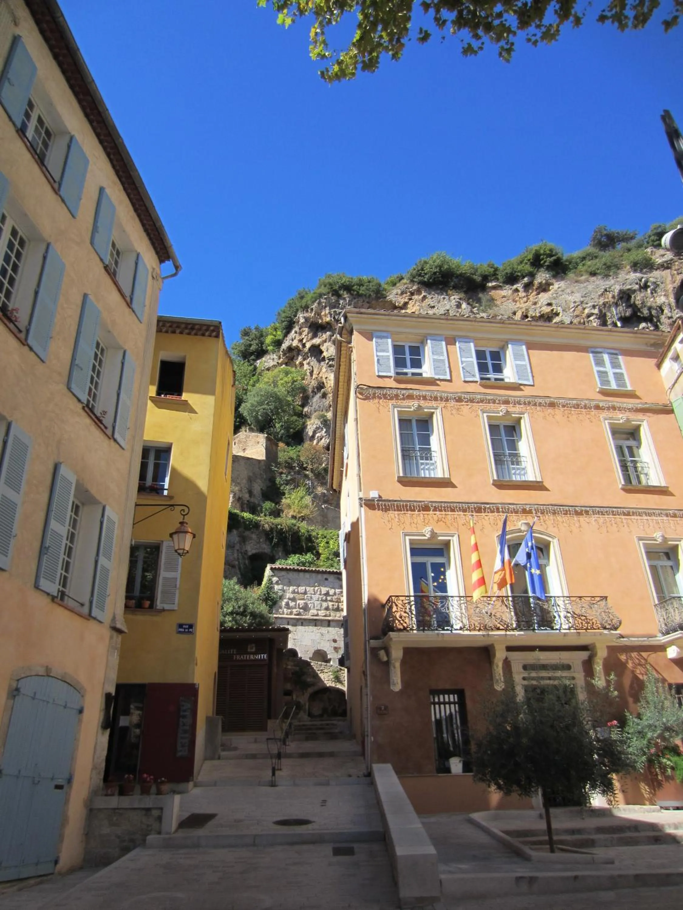 Neighbourhood in L' Esmerand