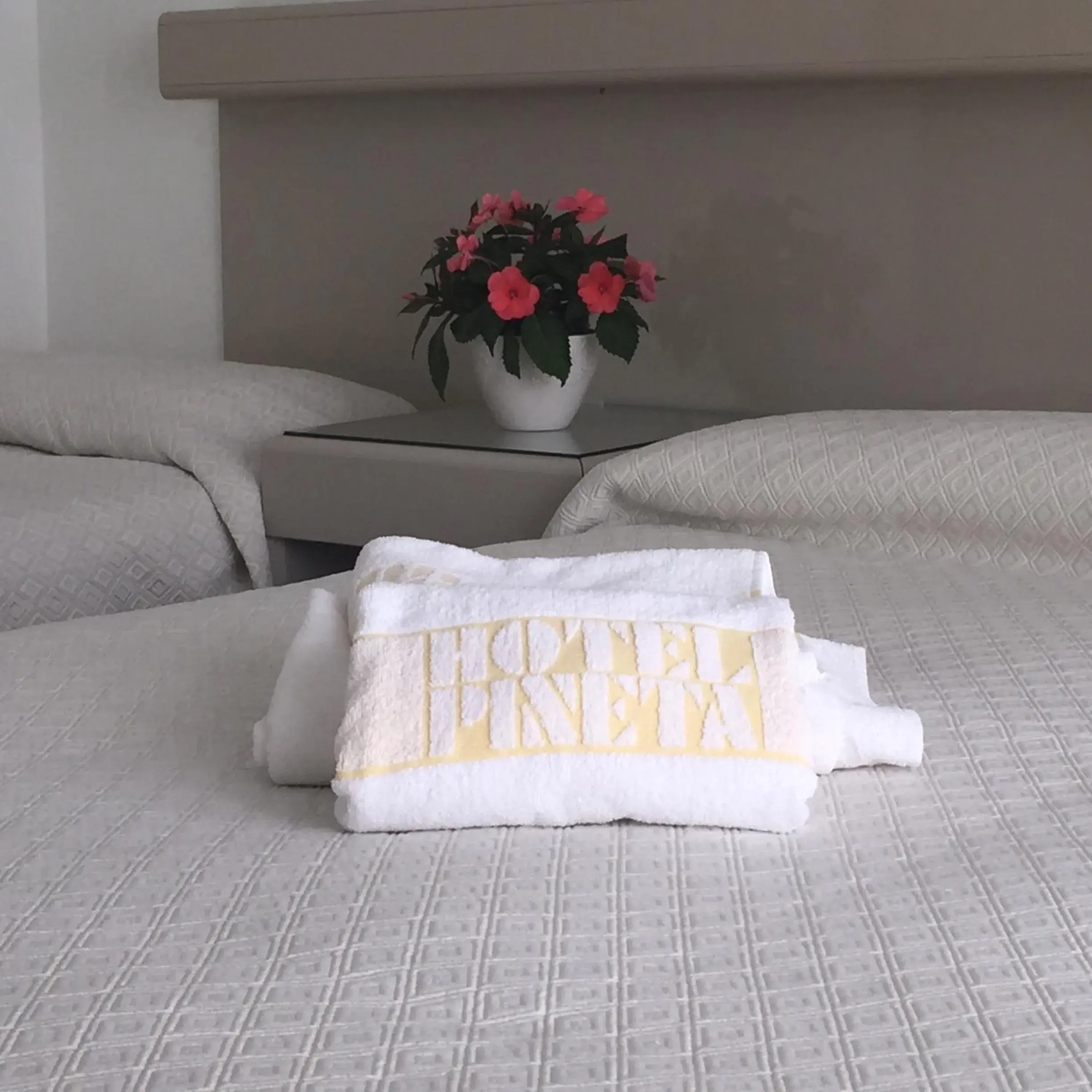 Triple Room in Hotel Pineta Triple Room in Hotel Pineta