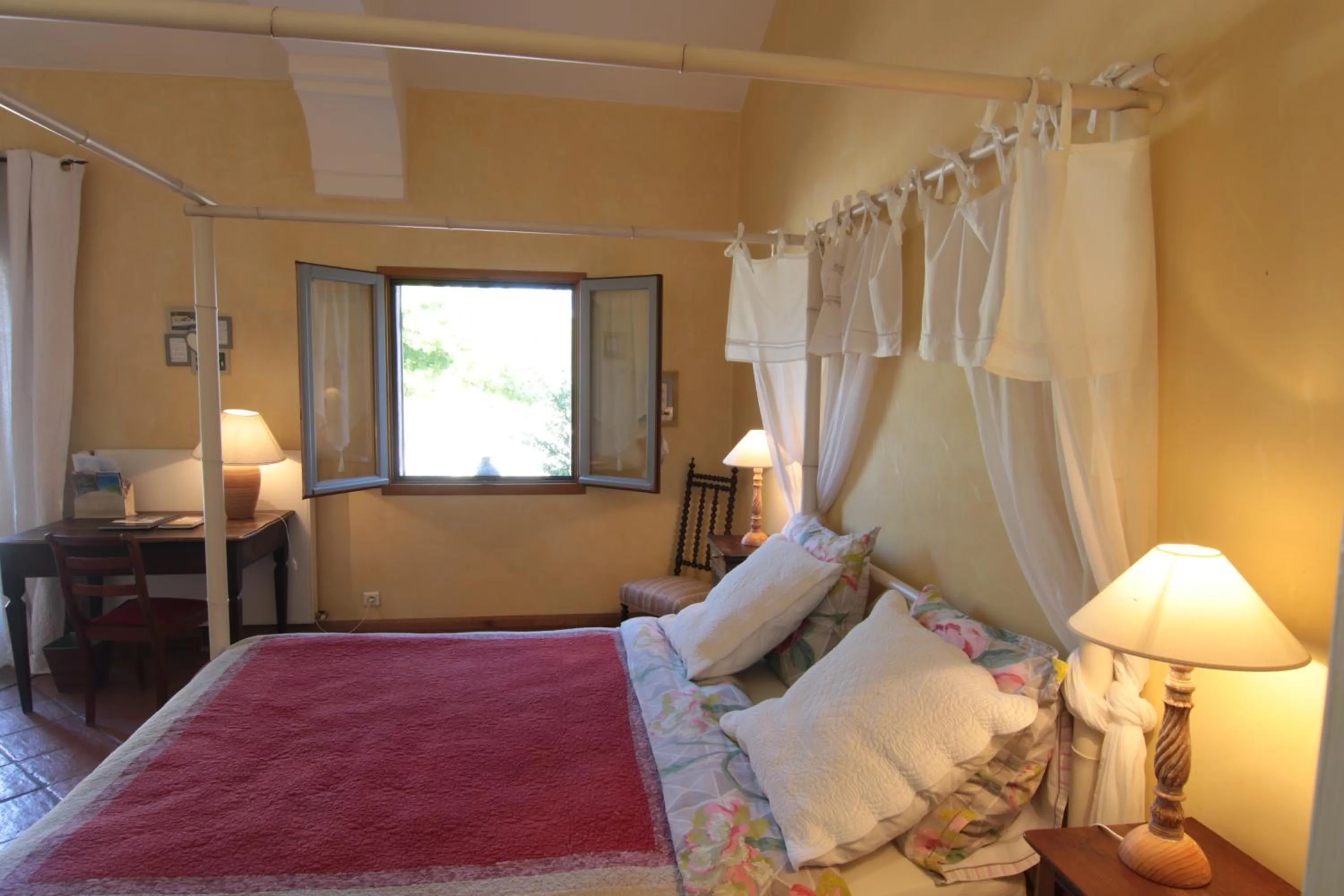 Bed in Domaine de la Queyssie