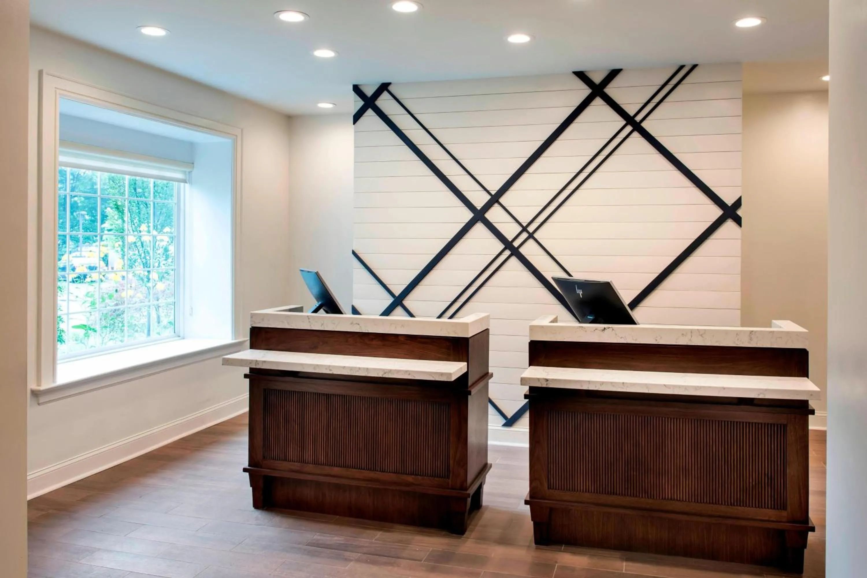 Lobby or reception in Delta Hotels by Marriott Basking Ridge