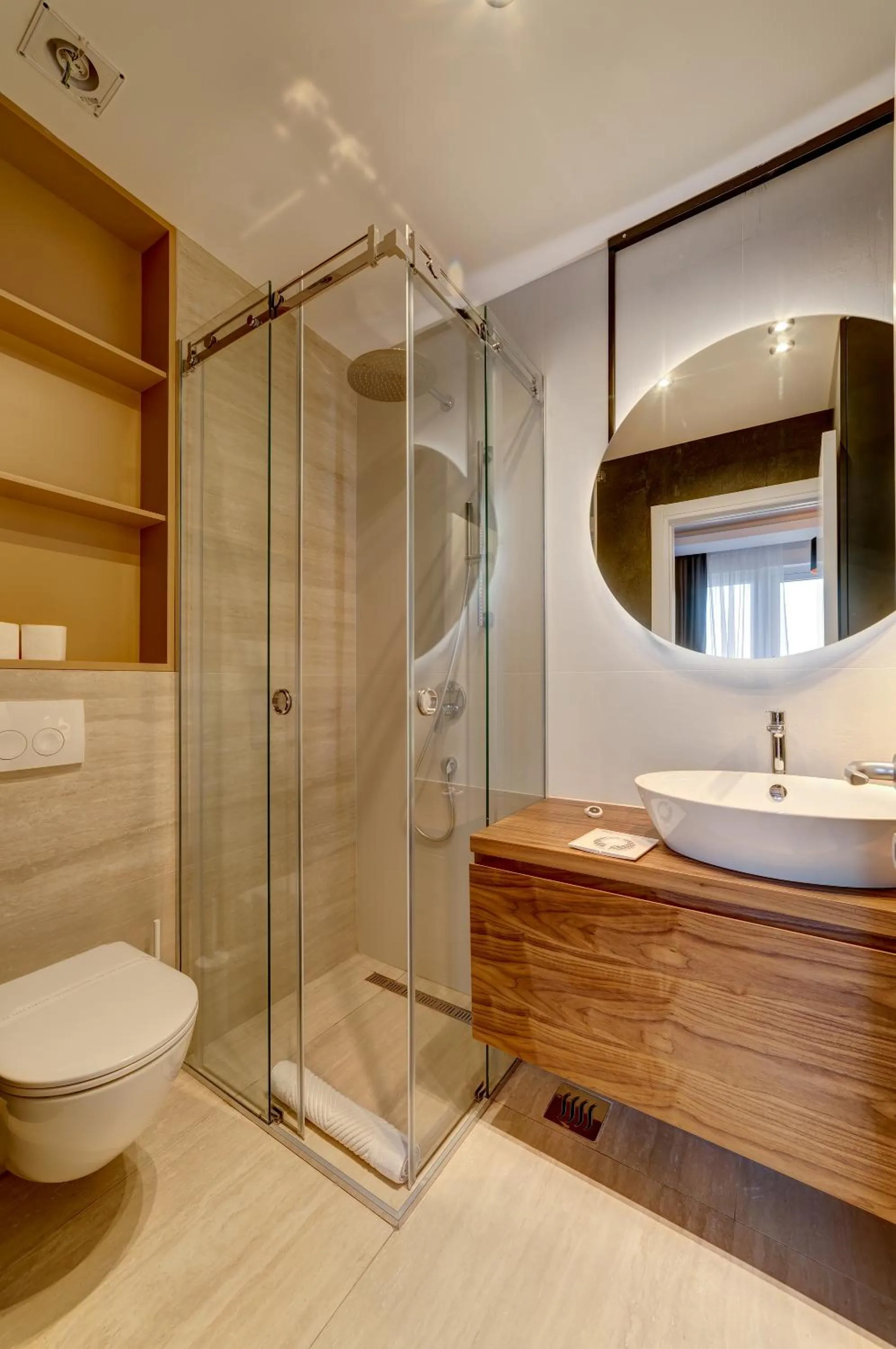 Bathroom in Black Pearl Luxury Suites