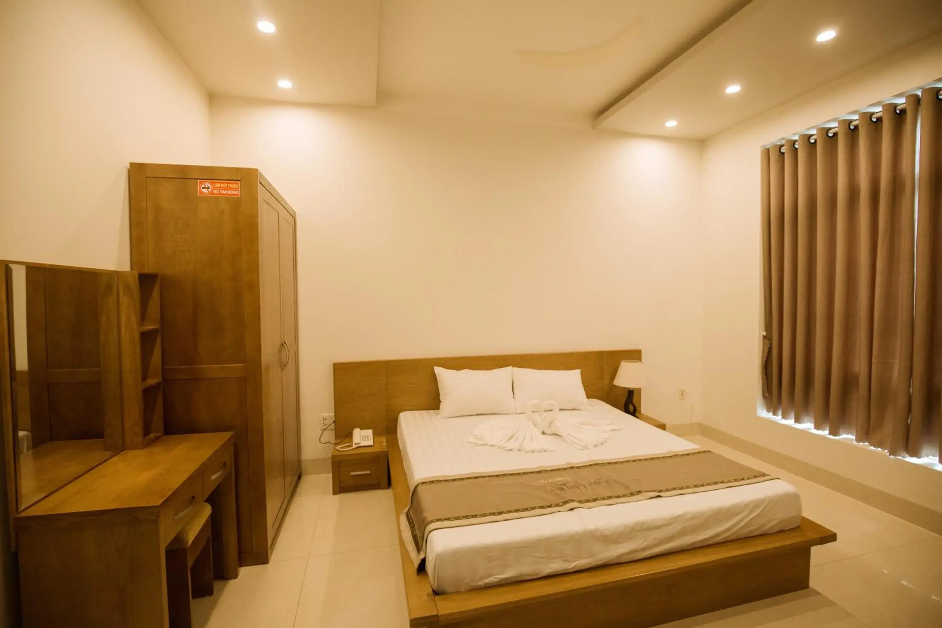 Bed in Tuyet Suong Villa Hotel Bed in Tuyet Suong Villa Hotel