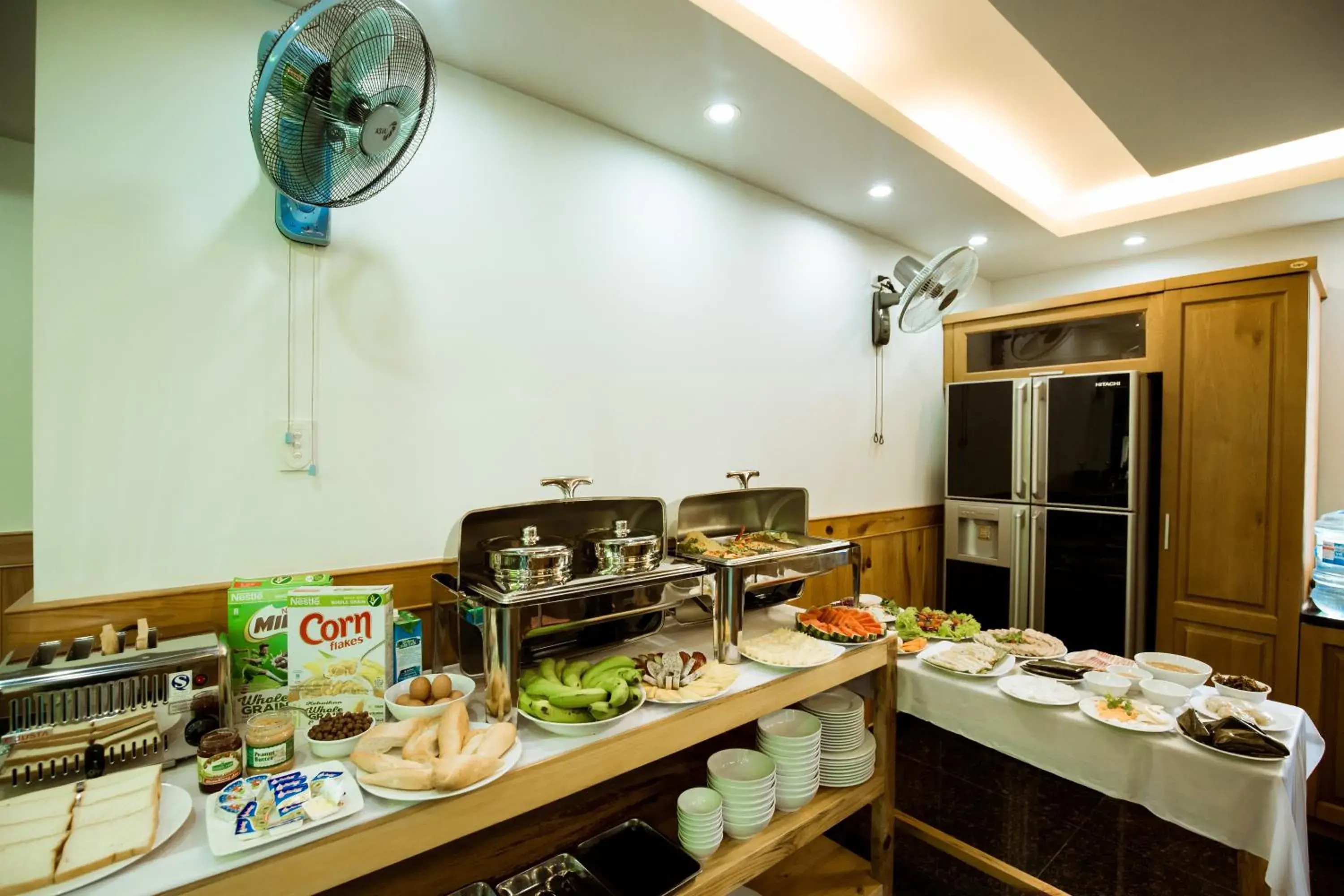 Restaurant/places to eat in Tuyet Suong Villa Hotel Restaurant/places to eat in Tuyet Suong Villa Hotel