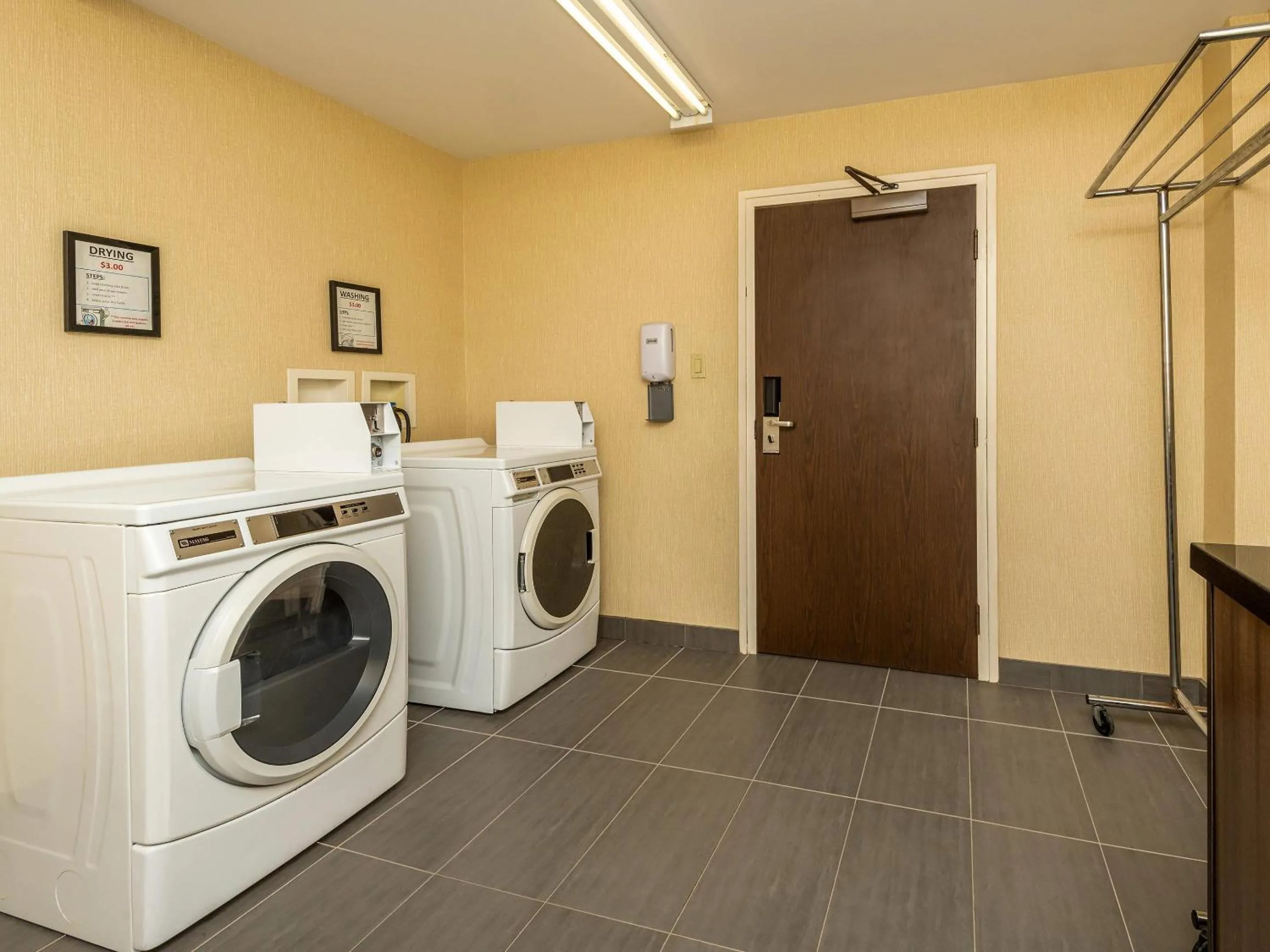 Lobby or reception in Comfort Inn Kanata Ottawa West