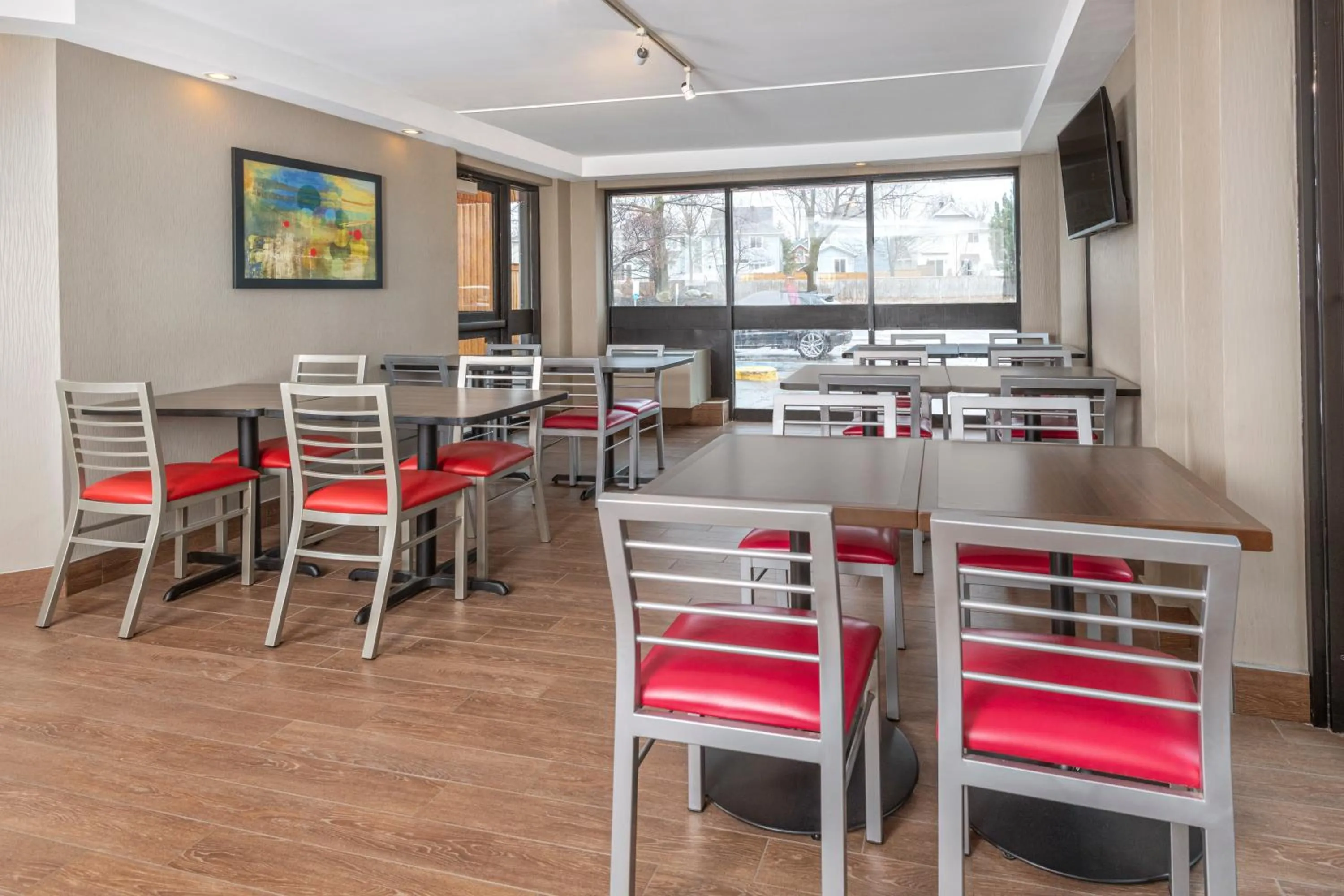 Breakfast in Comfort Inn West