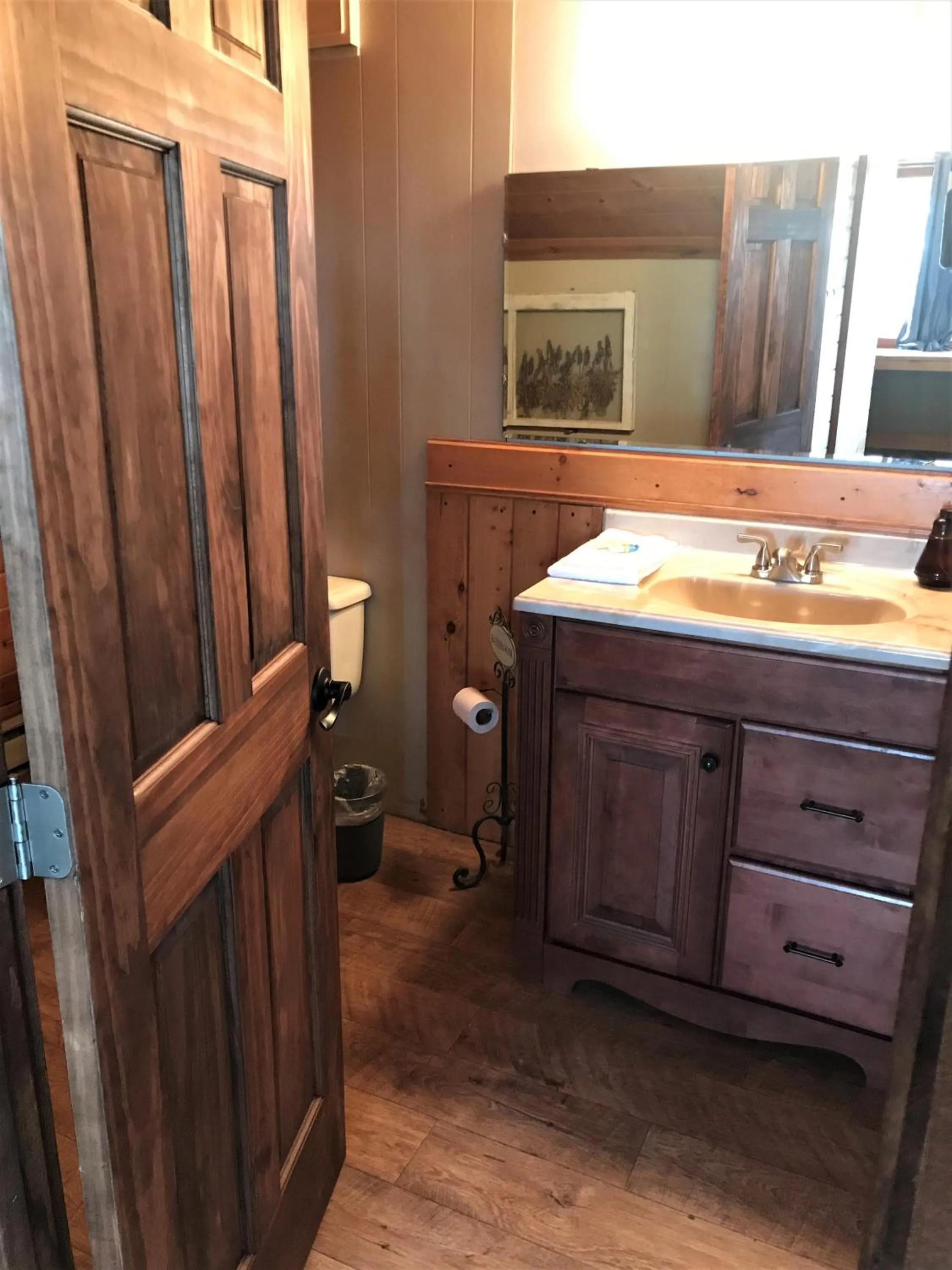 Bathroom in Drift Lodge