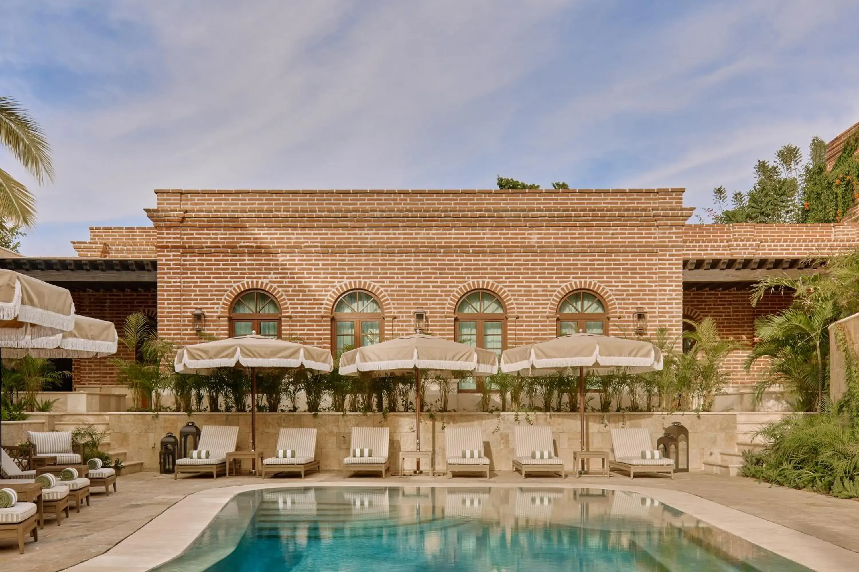 Swimming pool in The Todos Santos Inn Swimming pool in The Todos Santos Inn