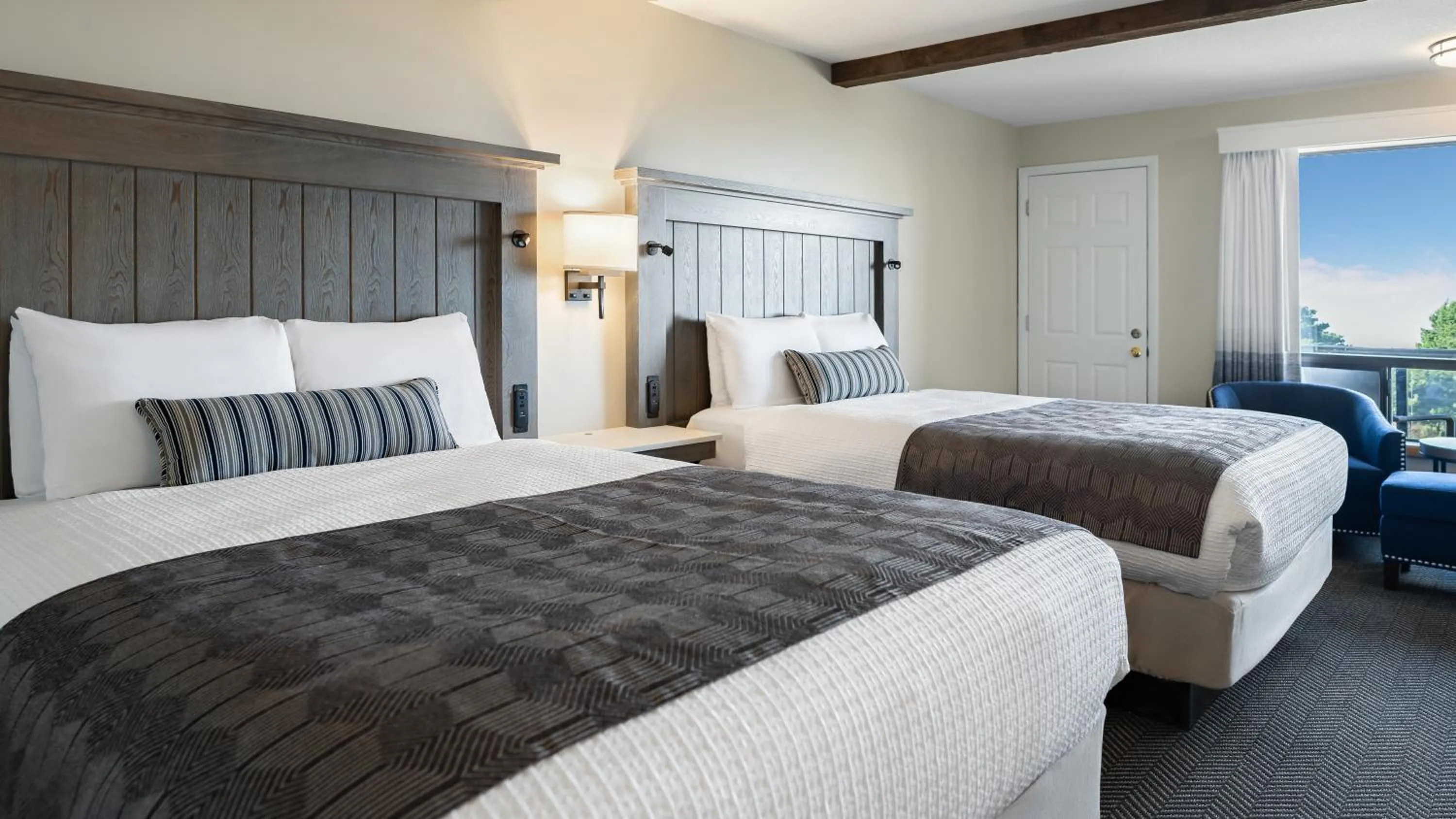 Bedroom in Gold Beach Inn