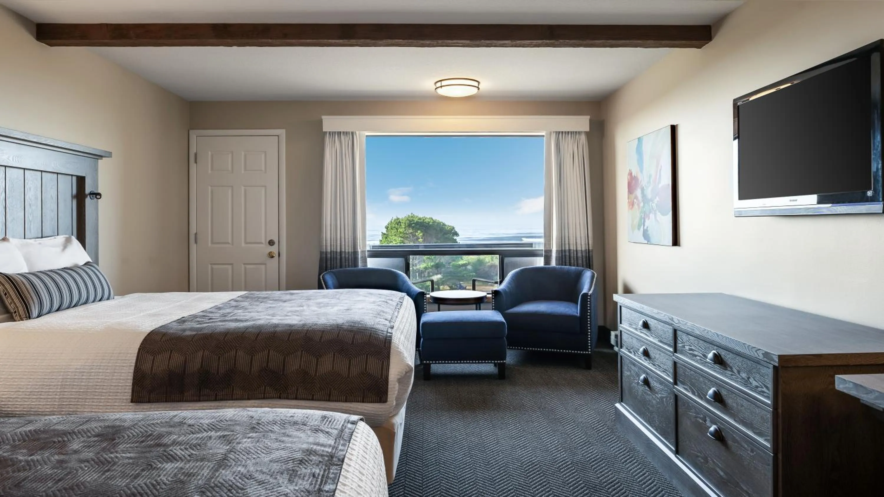 Bedroom in Gold Beach Inn