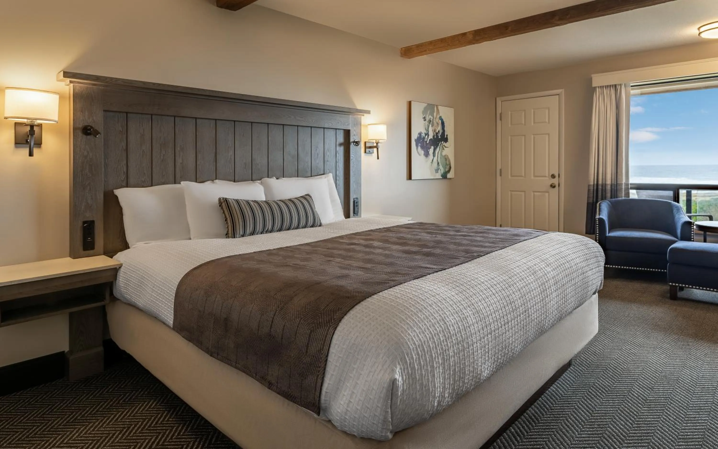 Bedroom in Gold Beach Inn