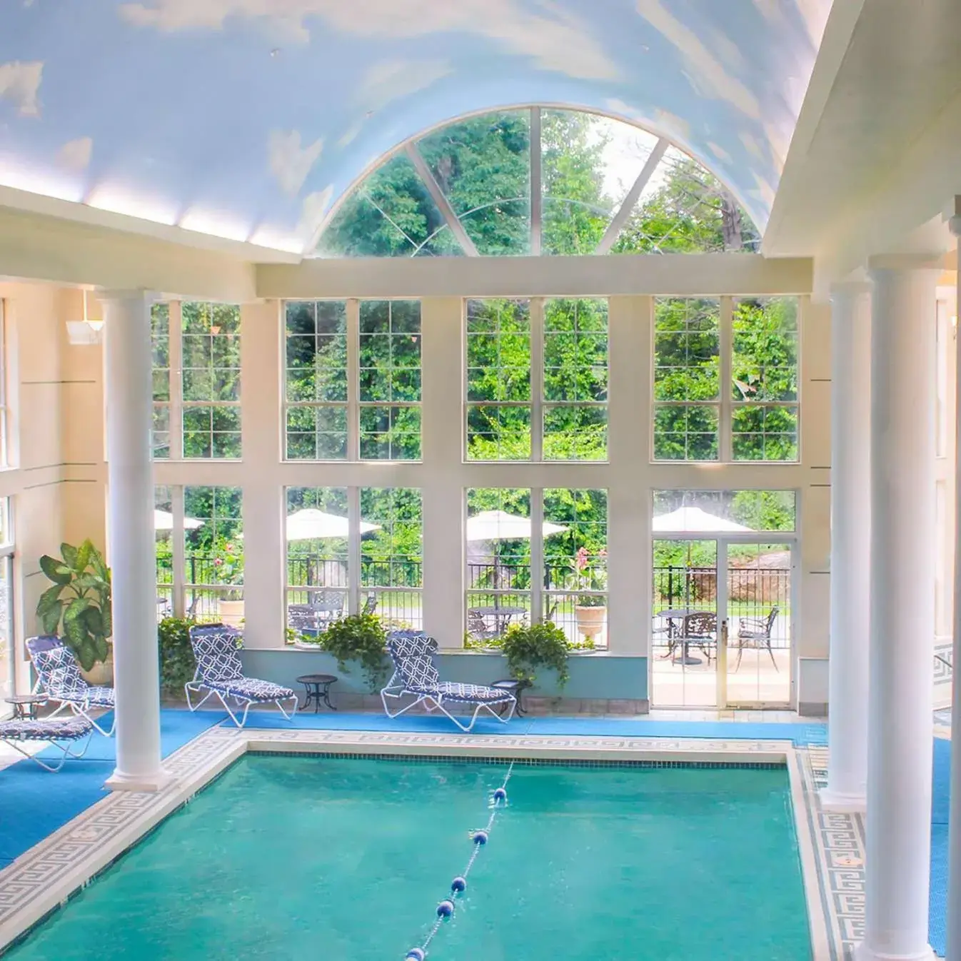 Pool view in Senator Inn & Spa Pool view in Senator Inn & Spa