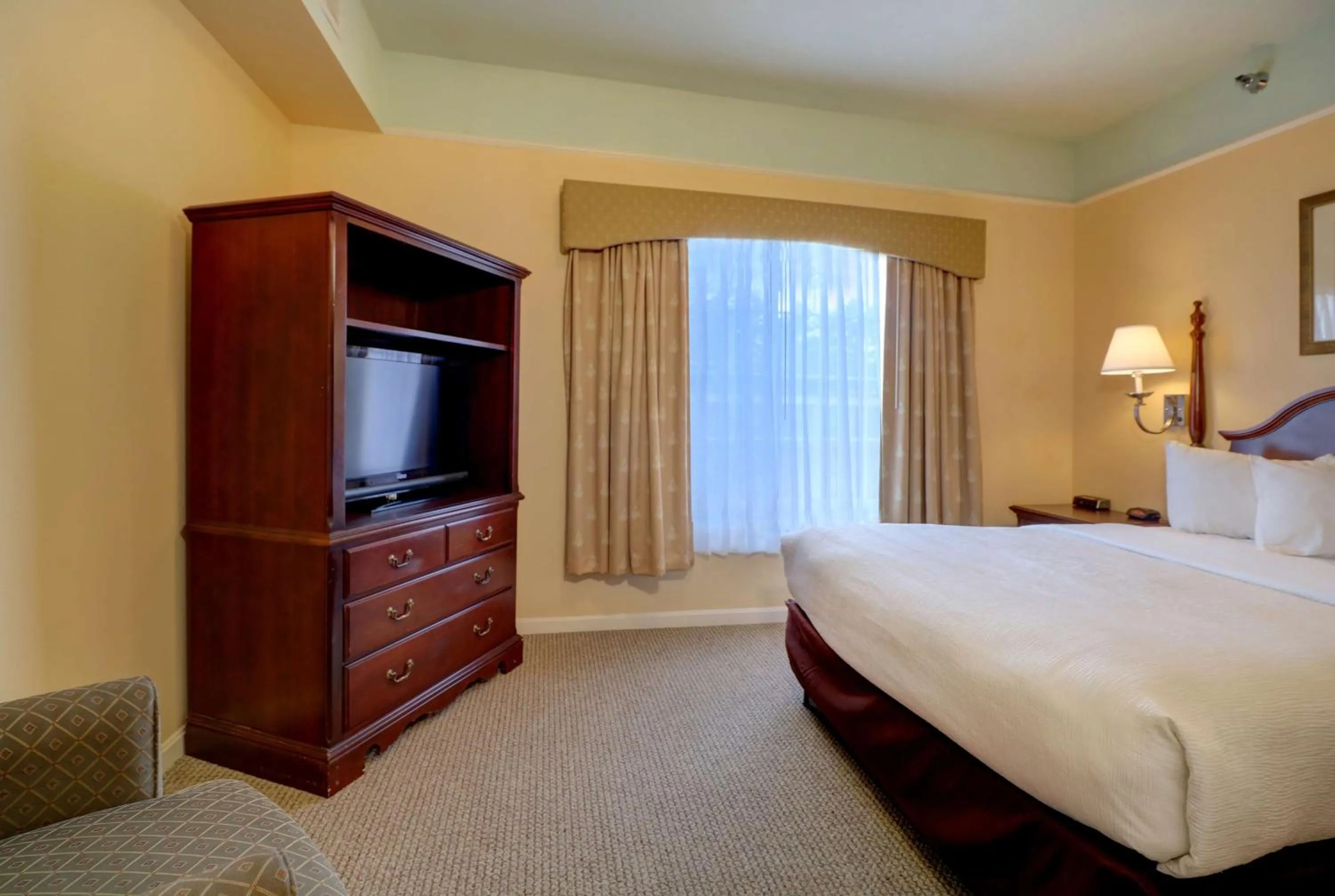 Bedroom, Bed in Senator Inn & Spa