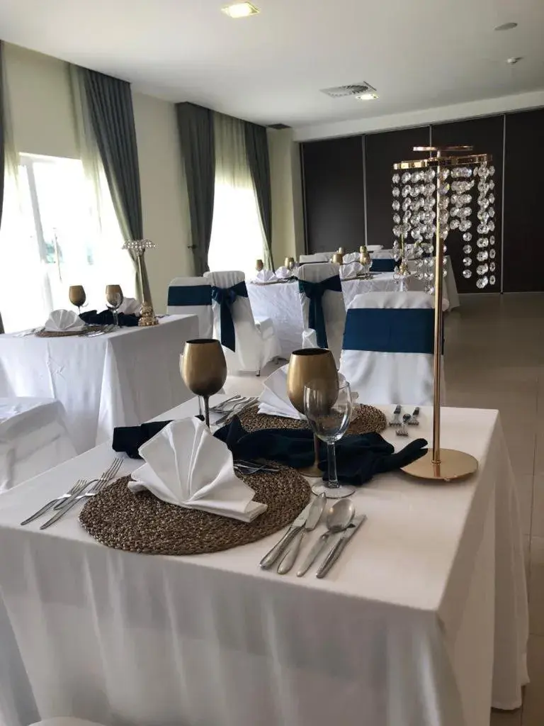 Restaurant/places to eat in Palace Hotel & Spa Termas de São Tiago Restaurant/places to eat in Palace Hotel & Spa Termas de São Tiago