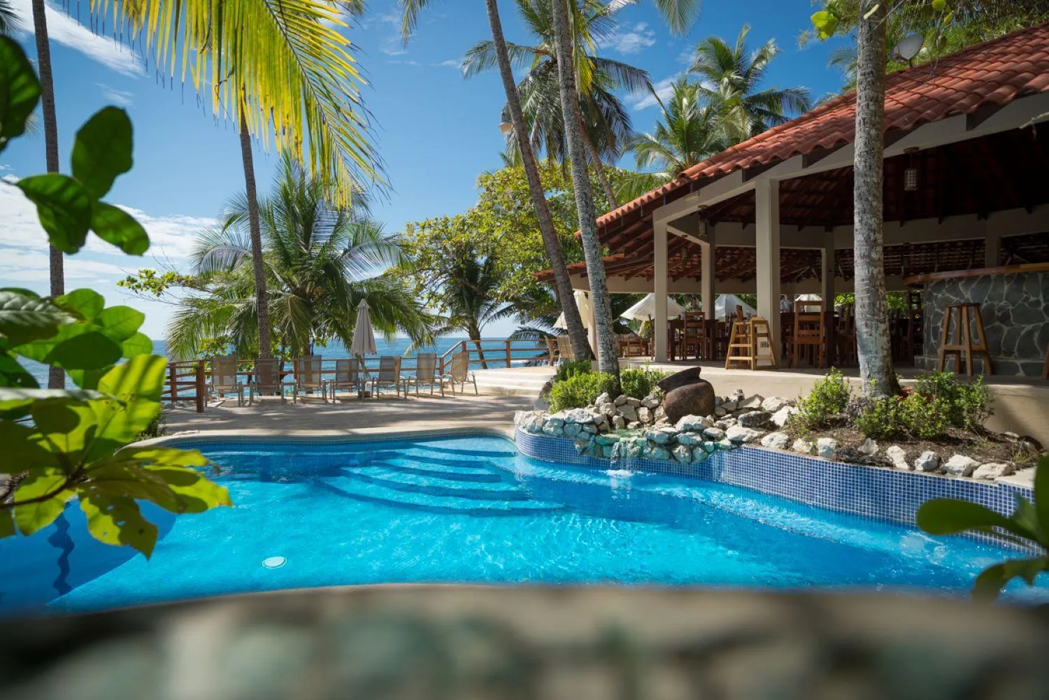 Restaurant/places to eat in Tango Mar Beachfront Boutique Hotel & Villas