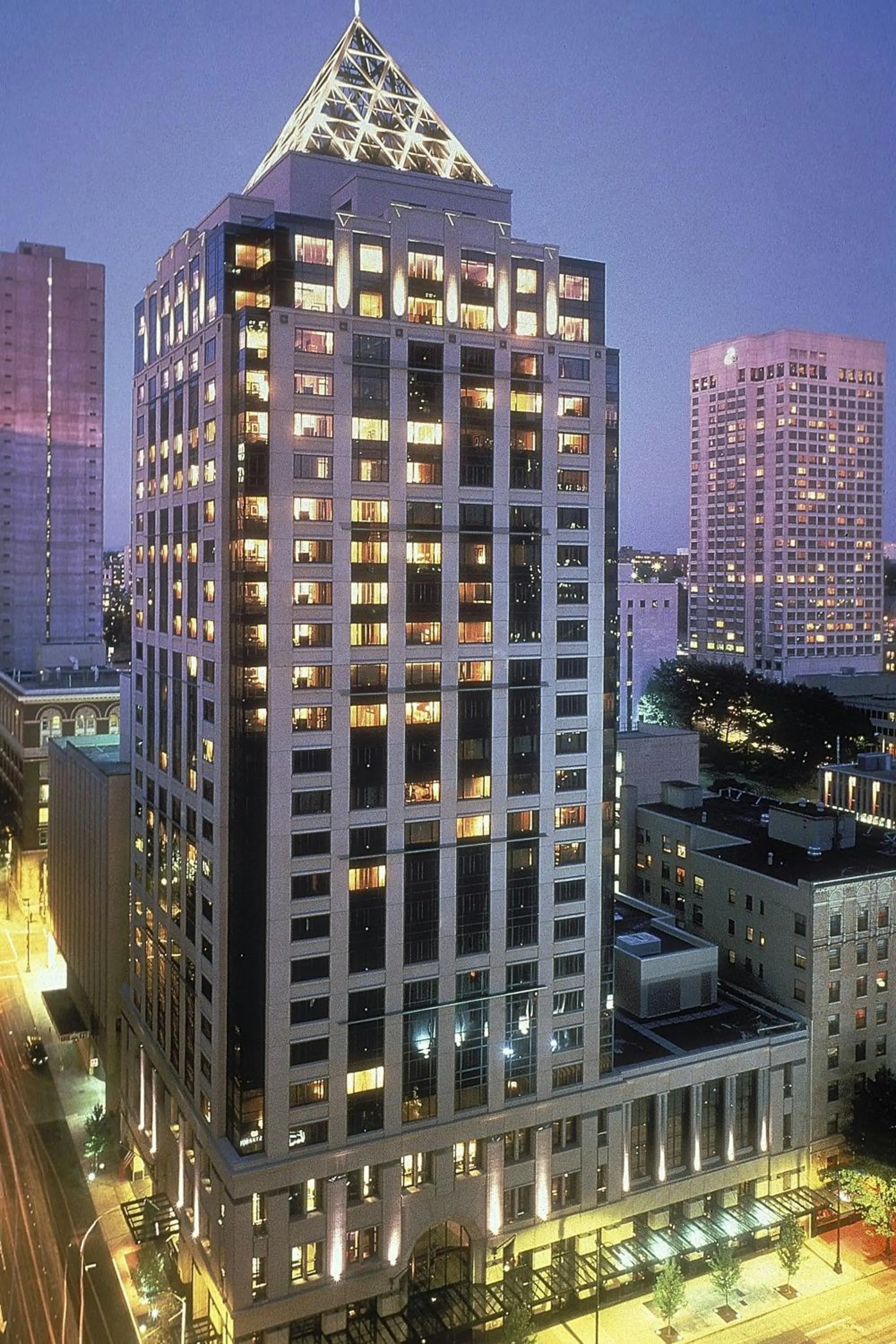 Property building in W Seattle