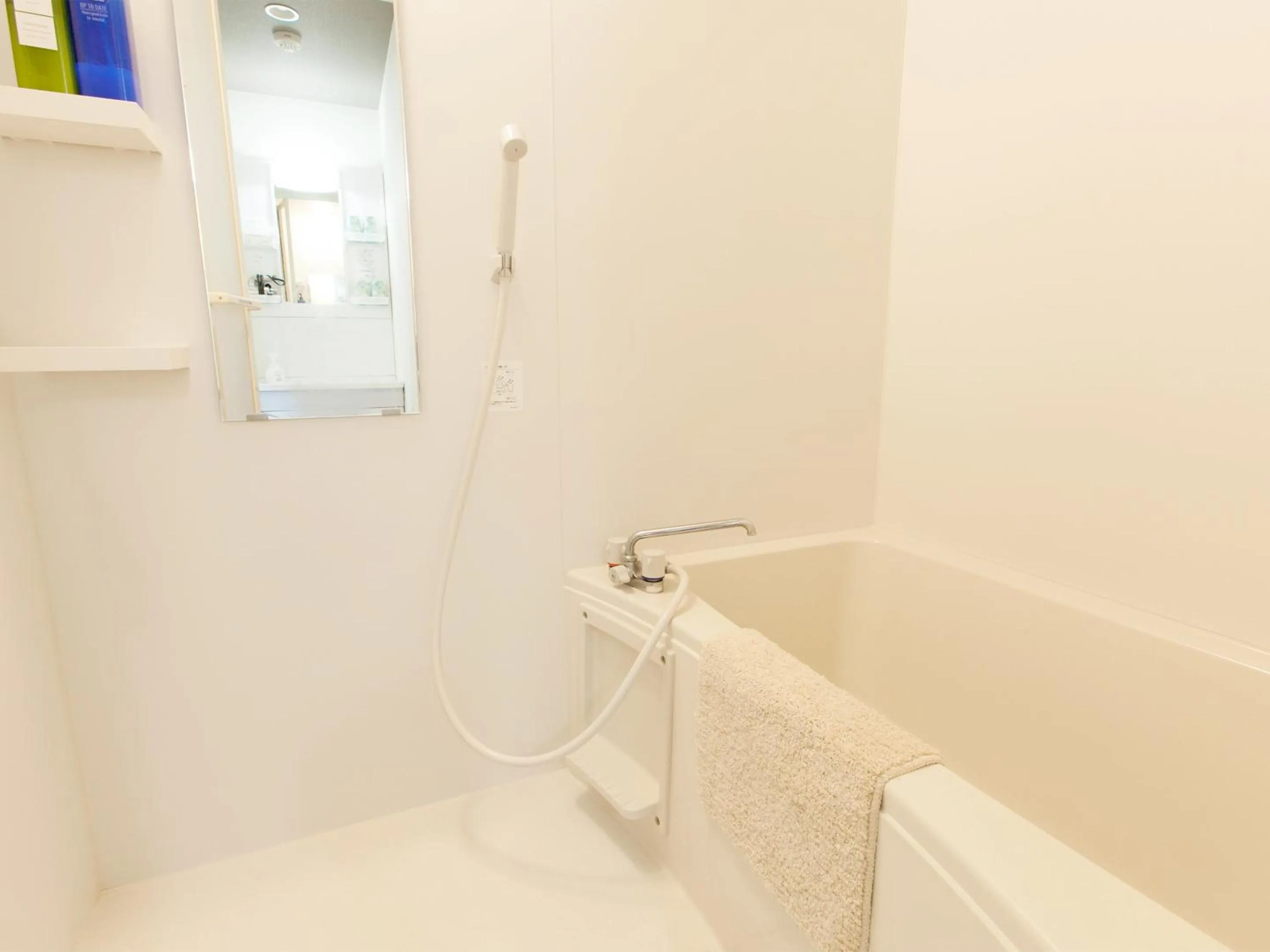 Shower in Hotel Cocoro Inn Asakusa Kuramae