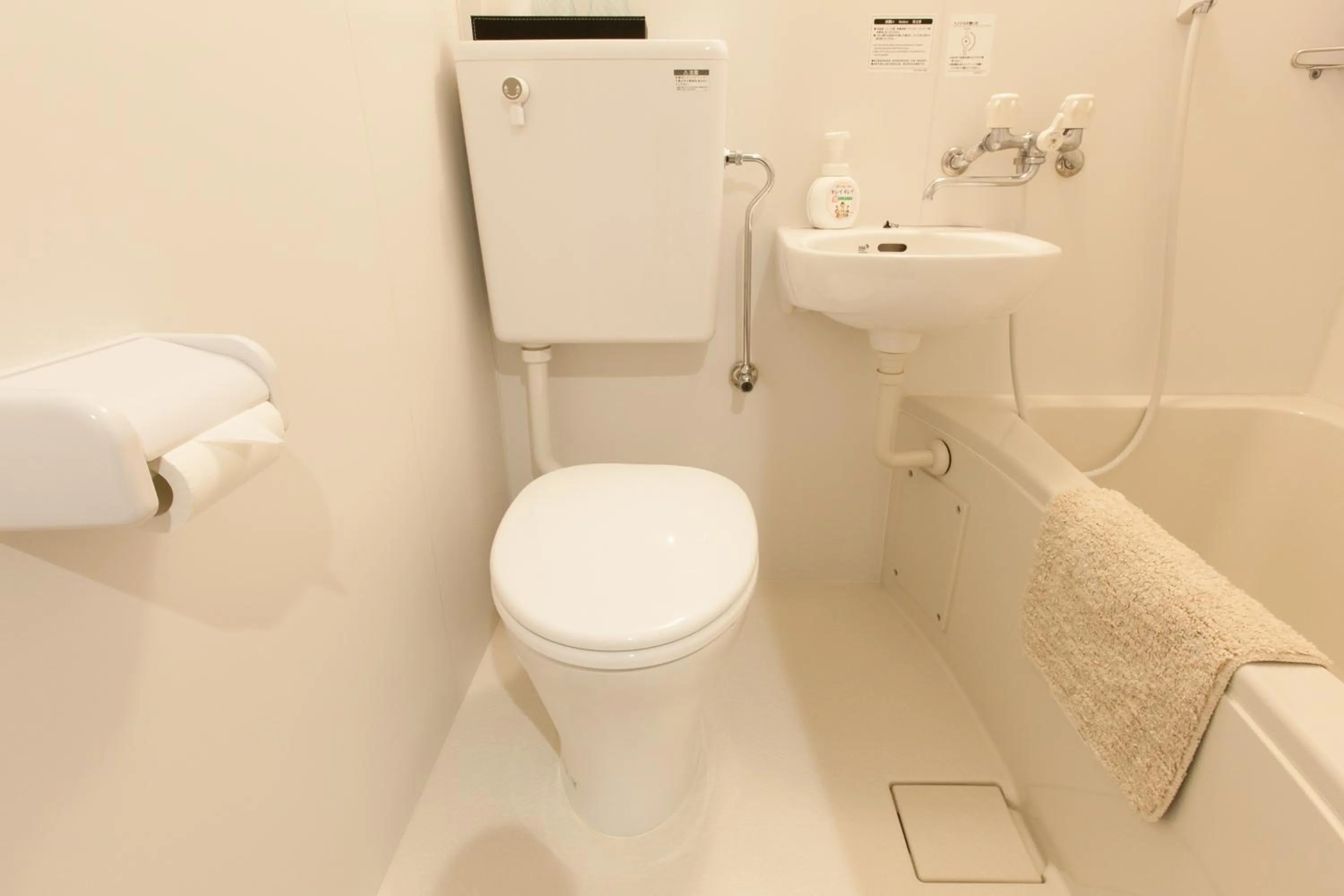 Shower in Hotel Cocoro Inn Asakusa Kuramae