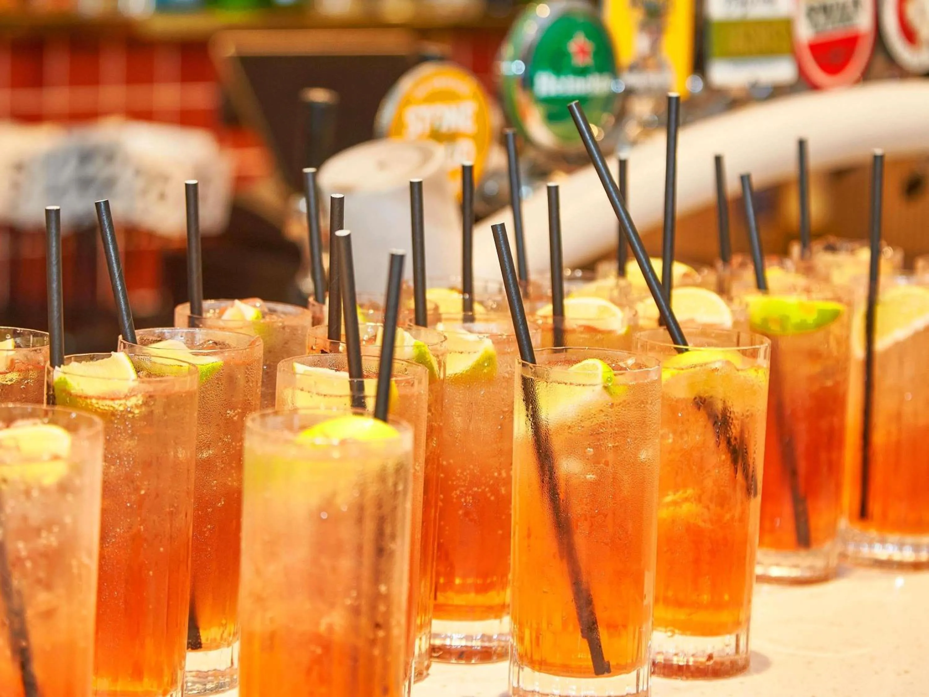 Lounge or bar in ibis Perth