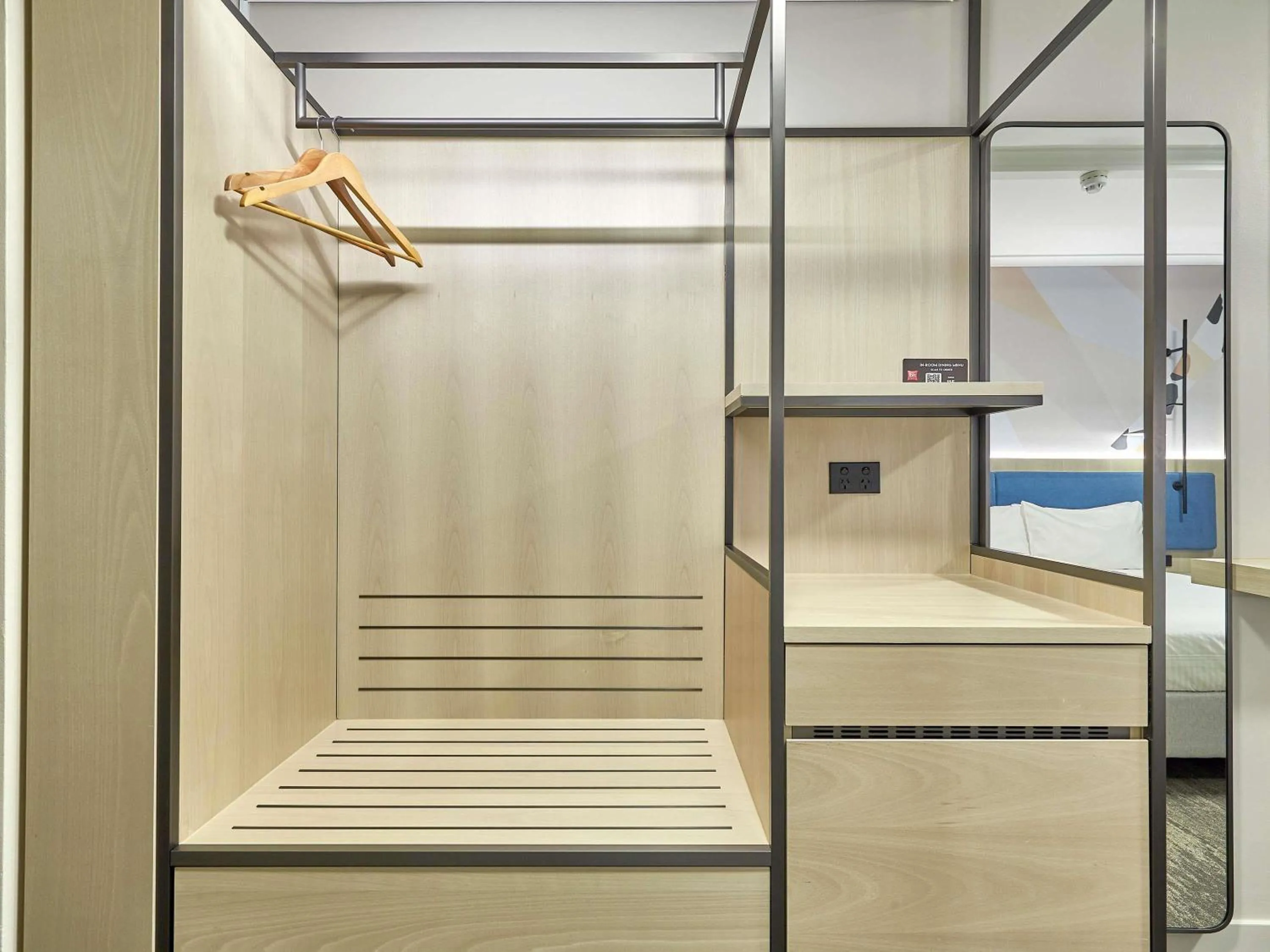 Bedroom in ibis Perth