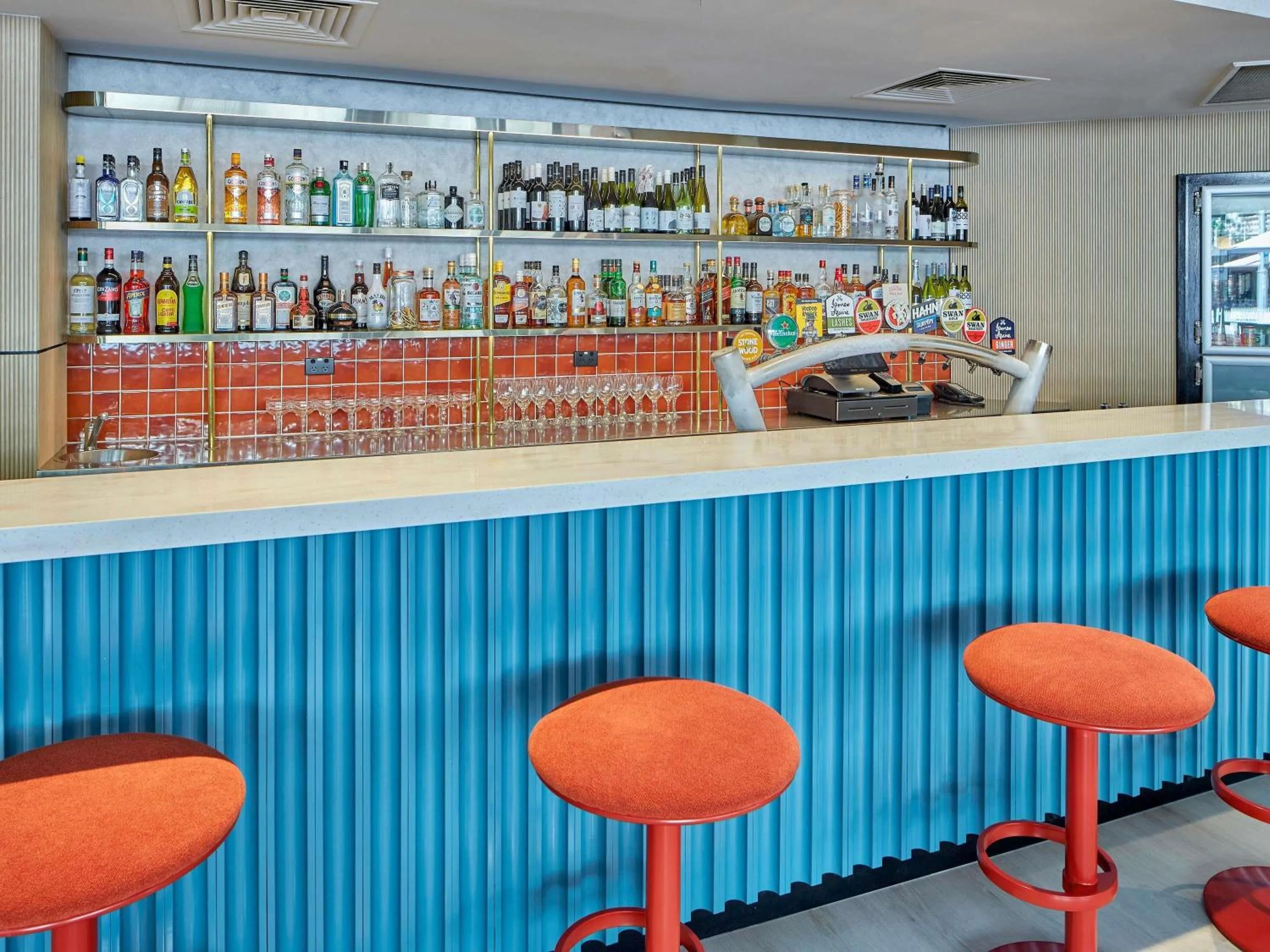 Lounge or bar in ibis Perth