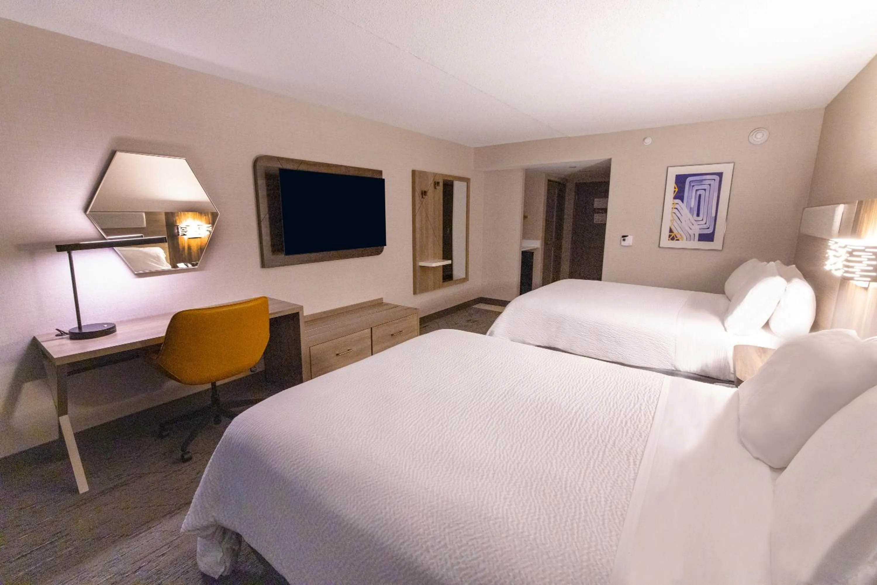 Bed in Holiday Inn Express - Neptune by IHG