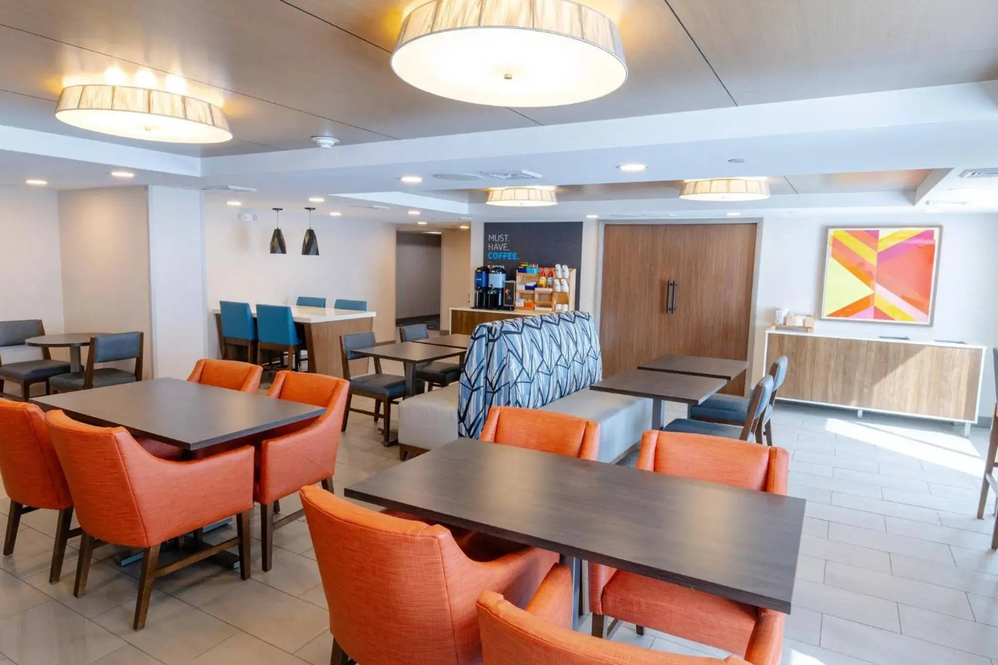 Breakfast in Holiday Inn Express - Neptune by IHG Breakfast in Holiday Inn Express - Neptune by IHG