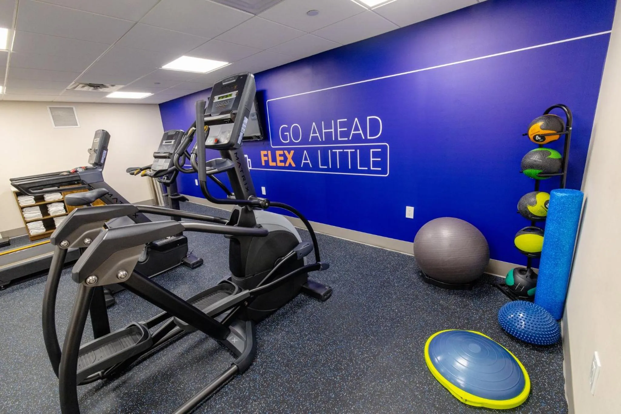 Spa and wellness centre/facilities in Holiday Inn Express - Neptune by IHG