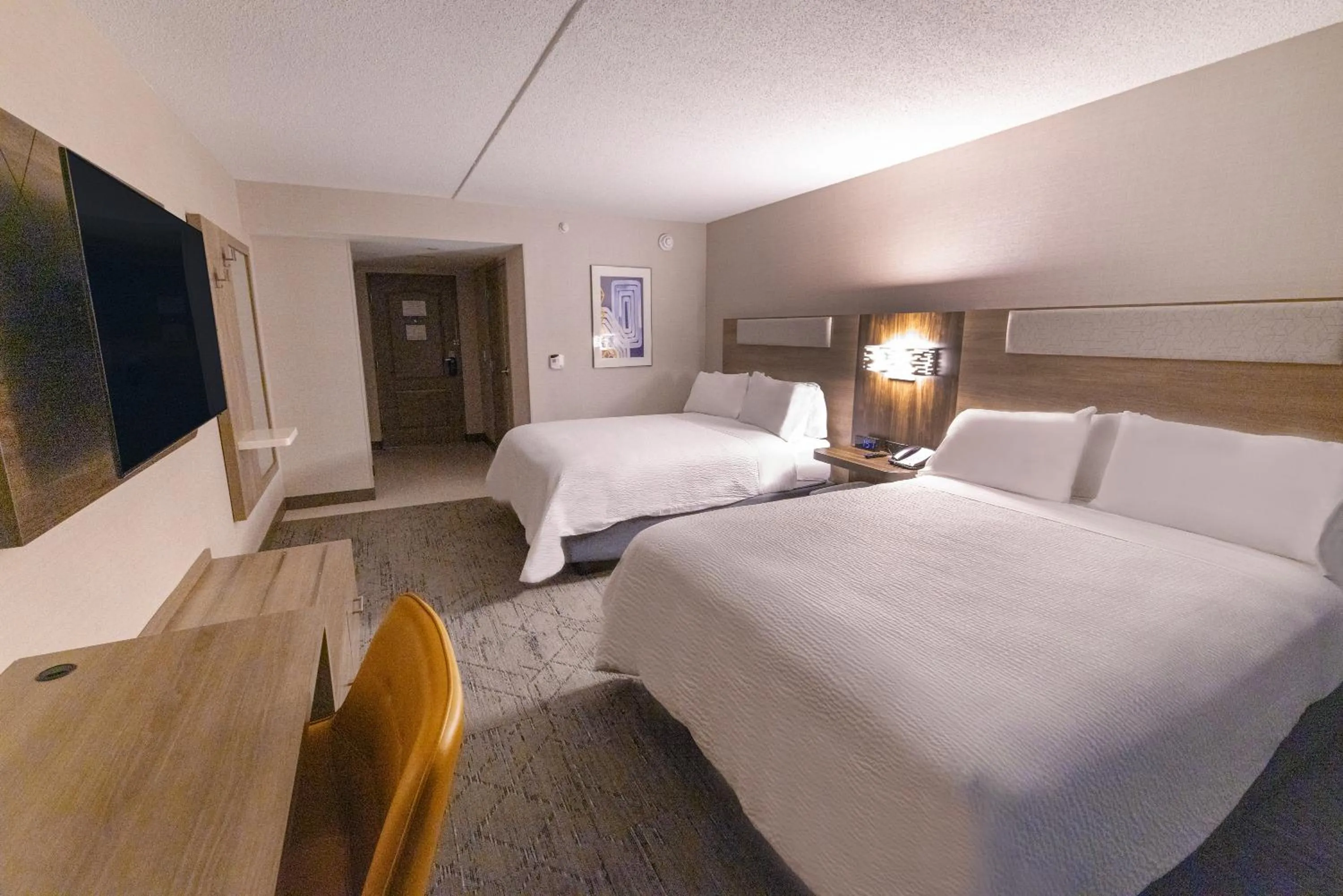 Bed in Holiday Inn Express - Neptune by IHG