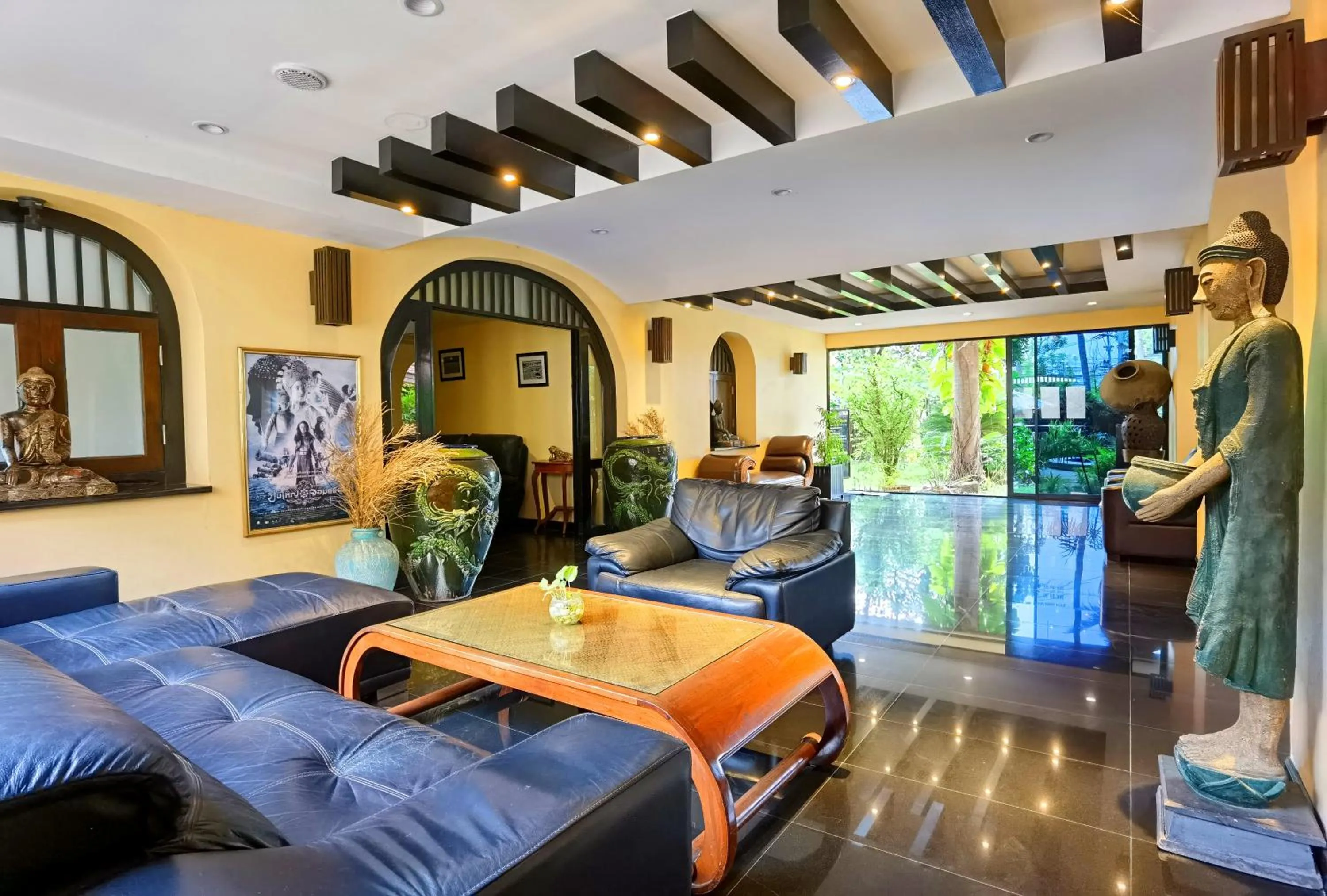 Lobby or reception in Nova Park Hotel Pattaya