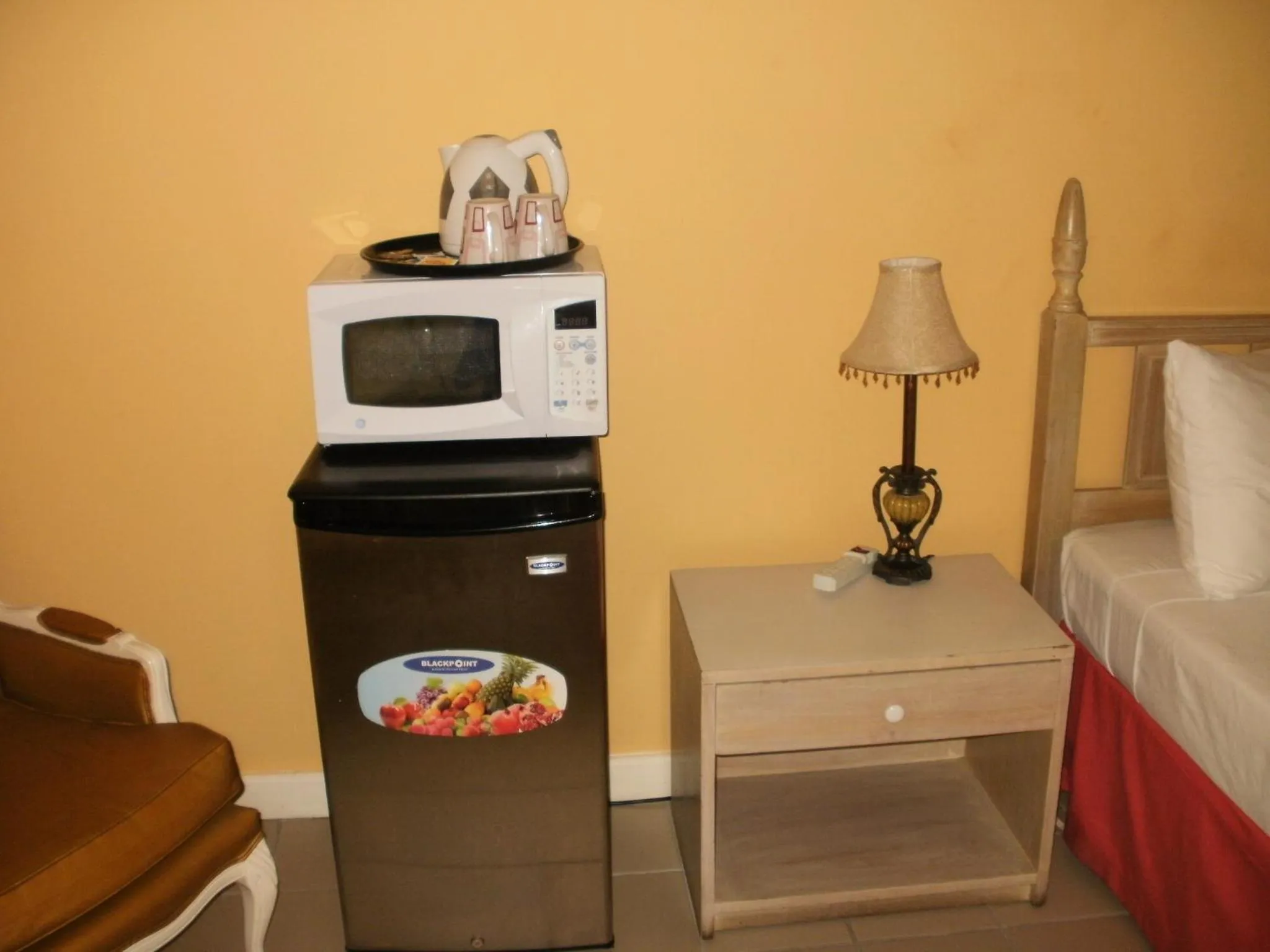 Coffee/tea facilities in Pineapple Court Hotel