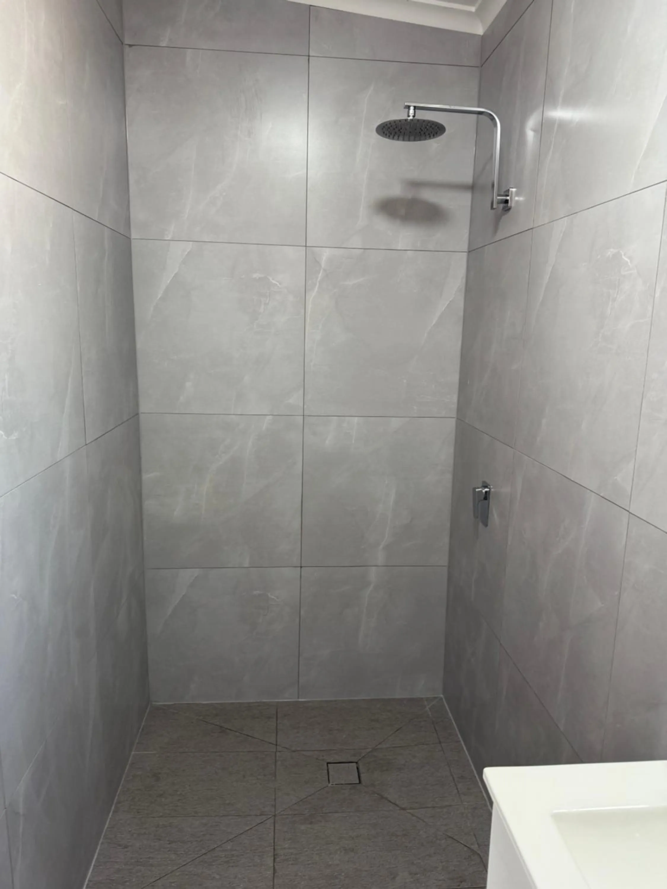 County Lodge Motor Inn