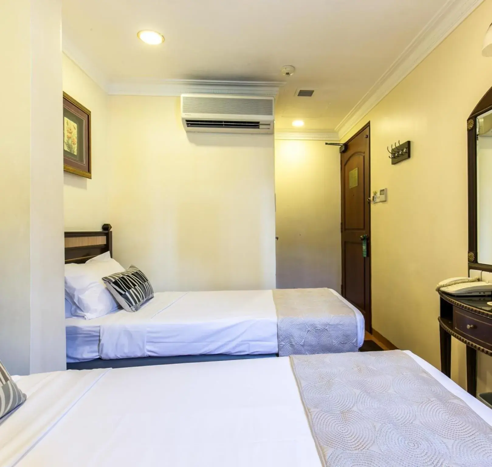 Bed in Hotel 81 Chinatown Bed in Hotel 81 Chinatown