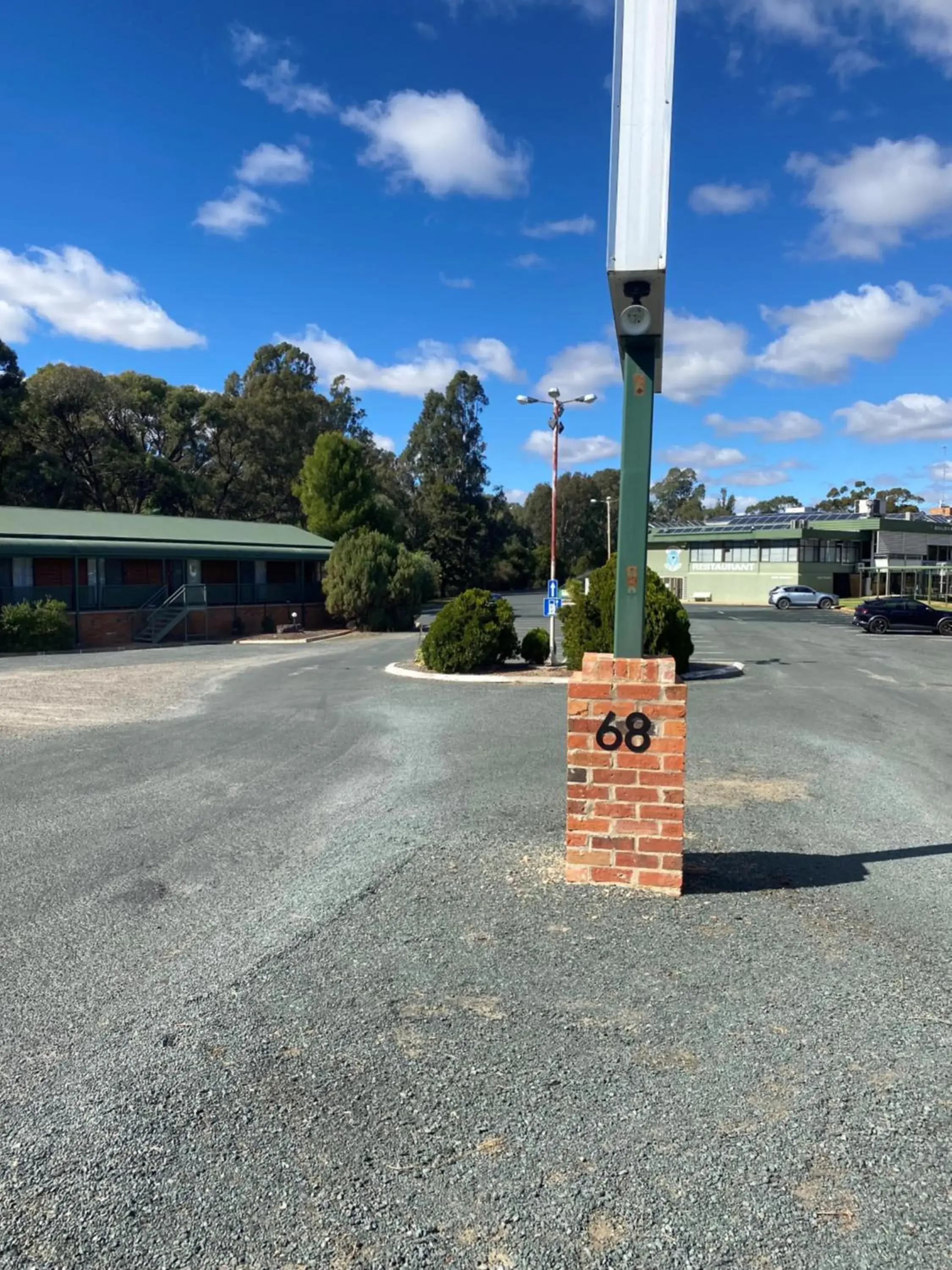 Facade/entrance in Deniliquin Country Club Motor Inn Facade/entrance in Deniliquin Country Club Motor Inn