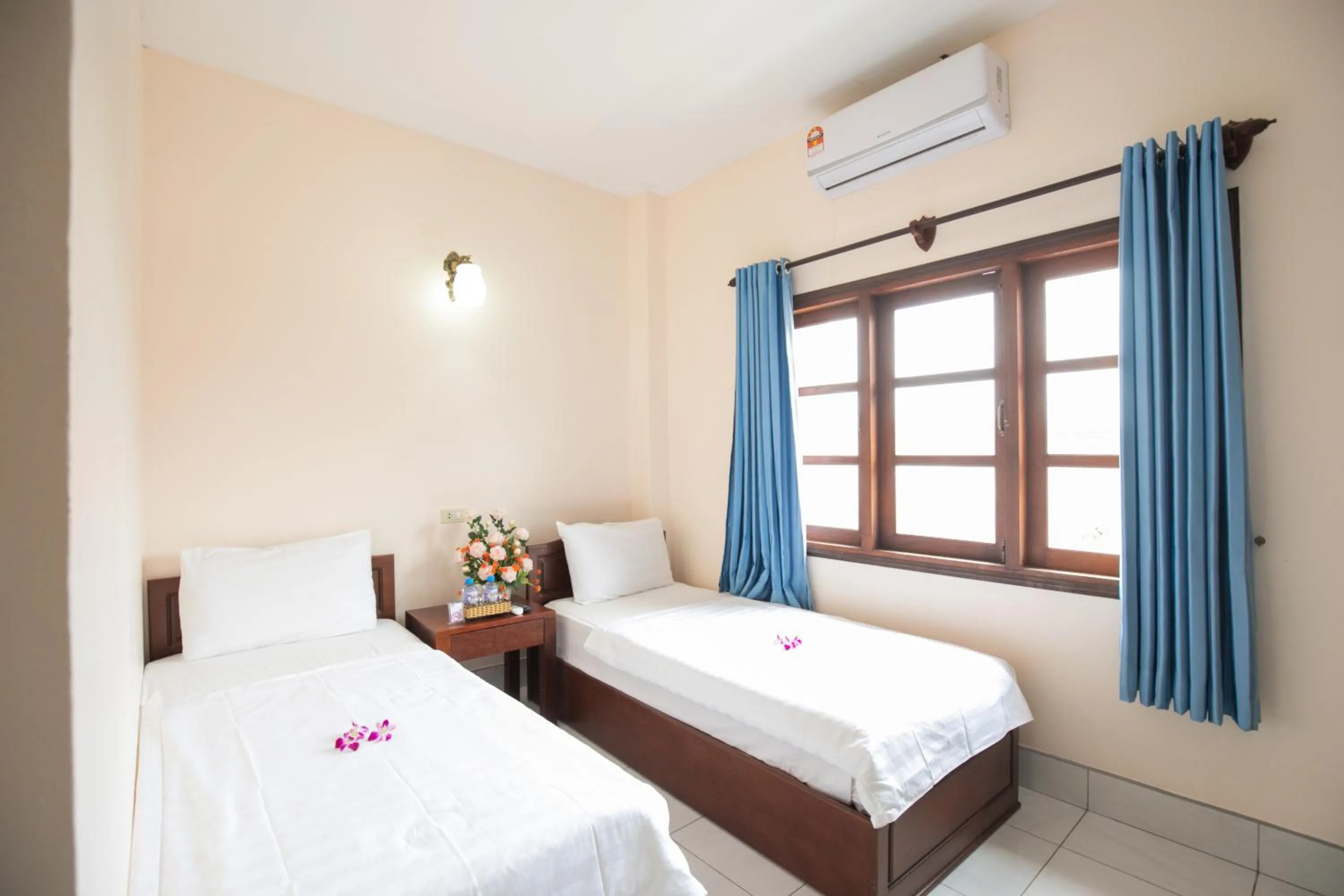 Bedroom, Bed in Hoang Kim Hotel