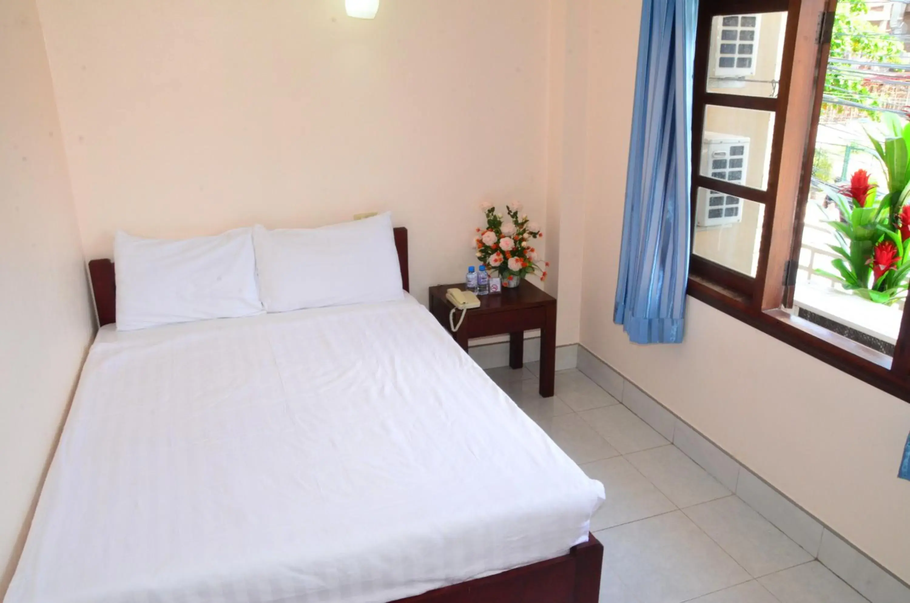 Bed in Hoang Kim Hotel Bed in Hoang Kim Hotel