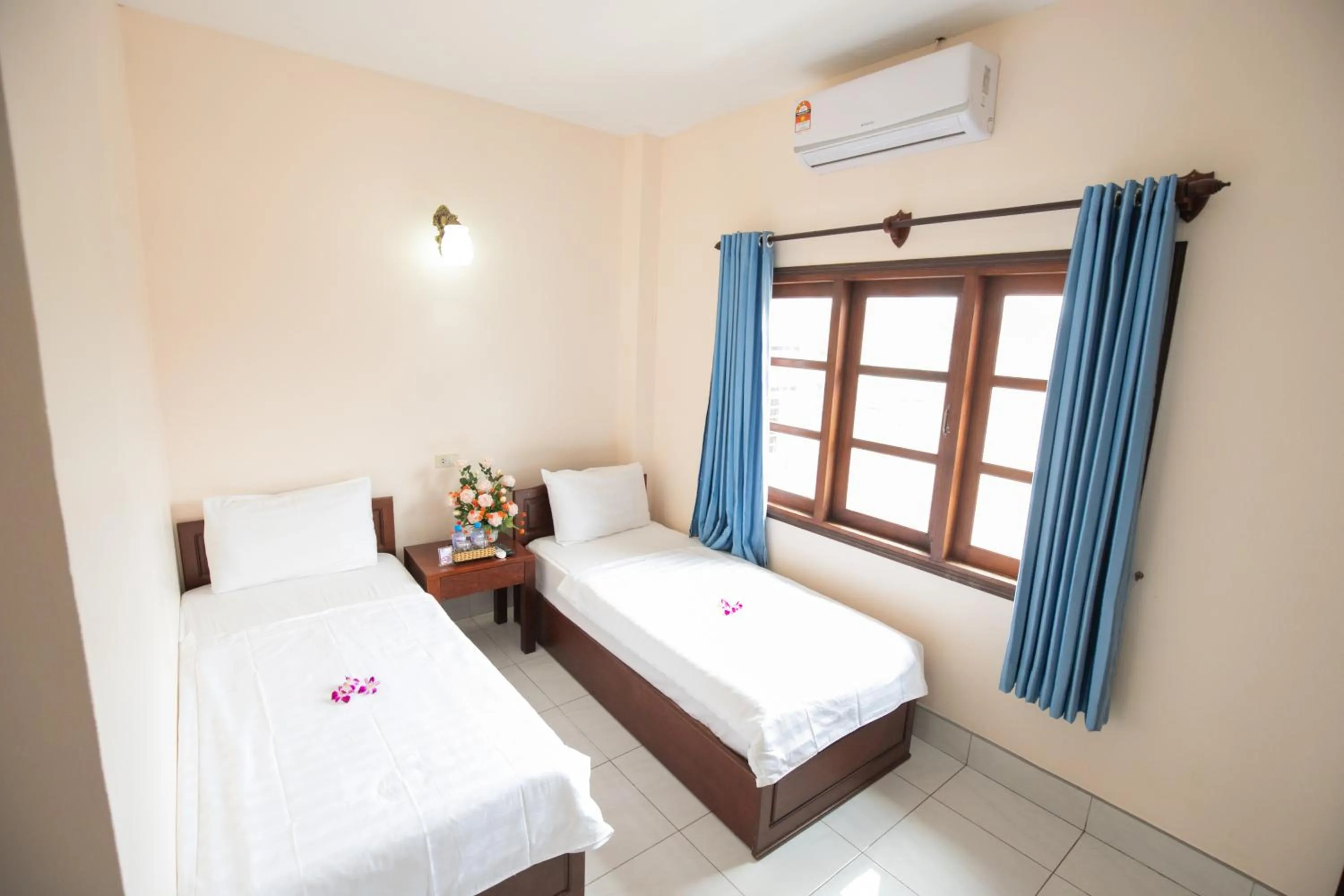 Bedroom, Bed in Hoang Kim Hotel