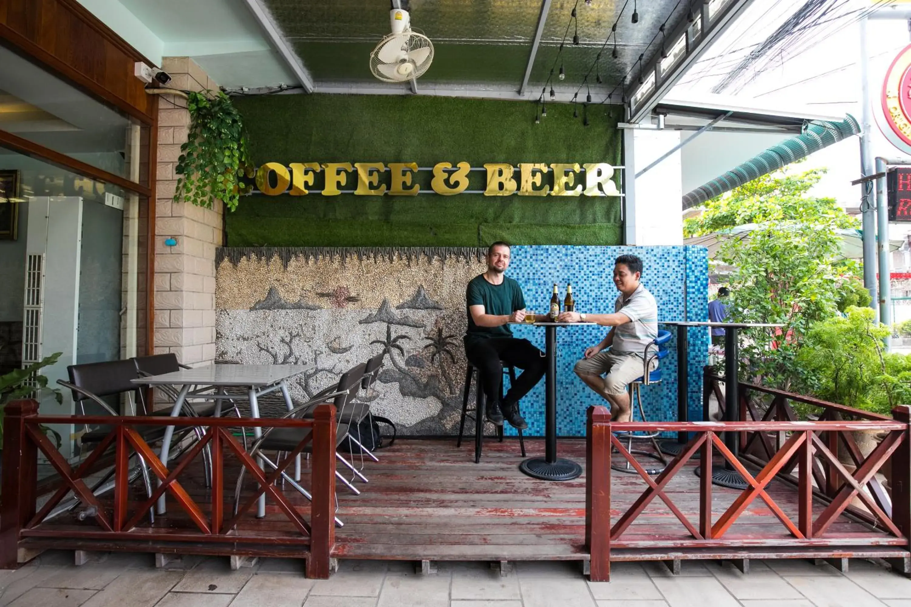 Restaurant/places to eat in Hoang Kim Hotel Restaurant/places to eat in Hoang Kim Hotel