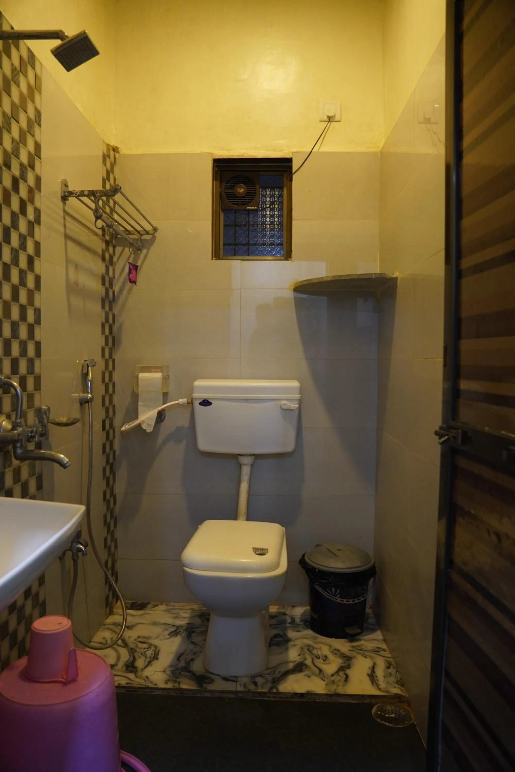 Redstone House by Oxystays Hospitality