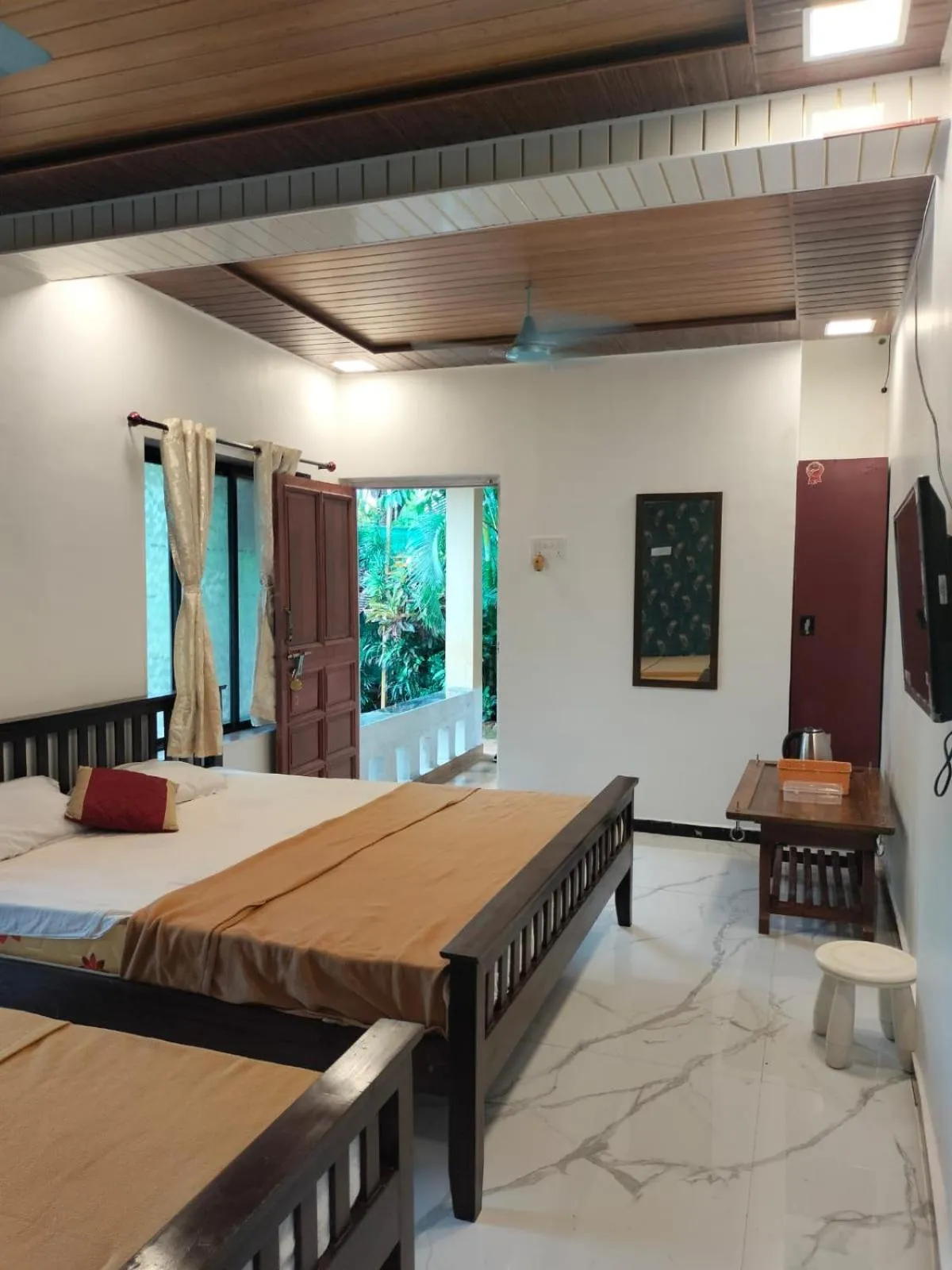 Bed in Redstone House by Oxystays Hospitality