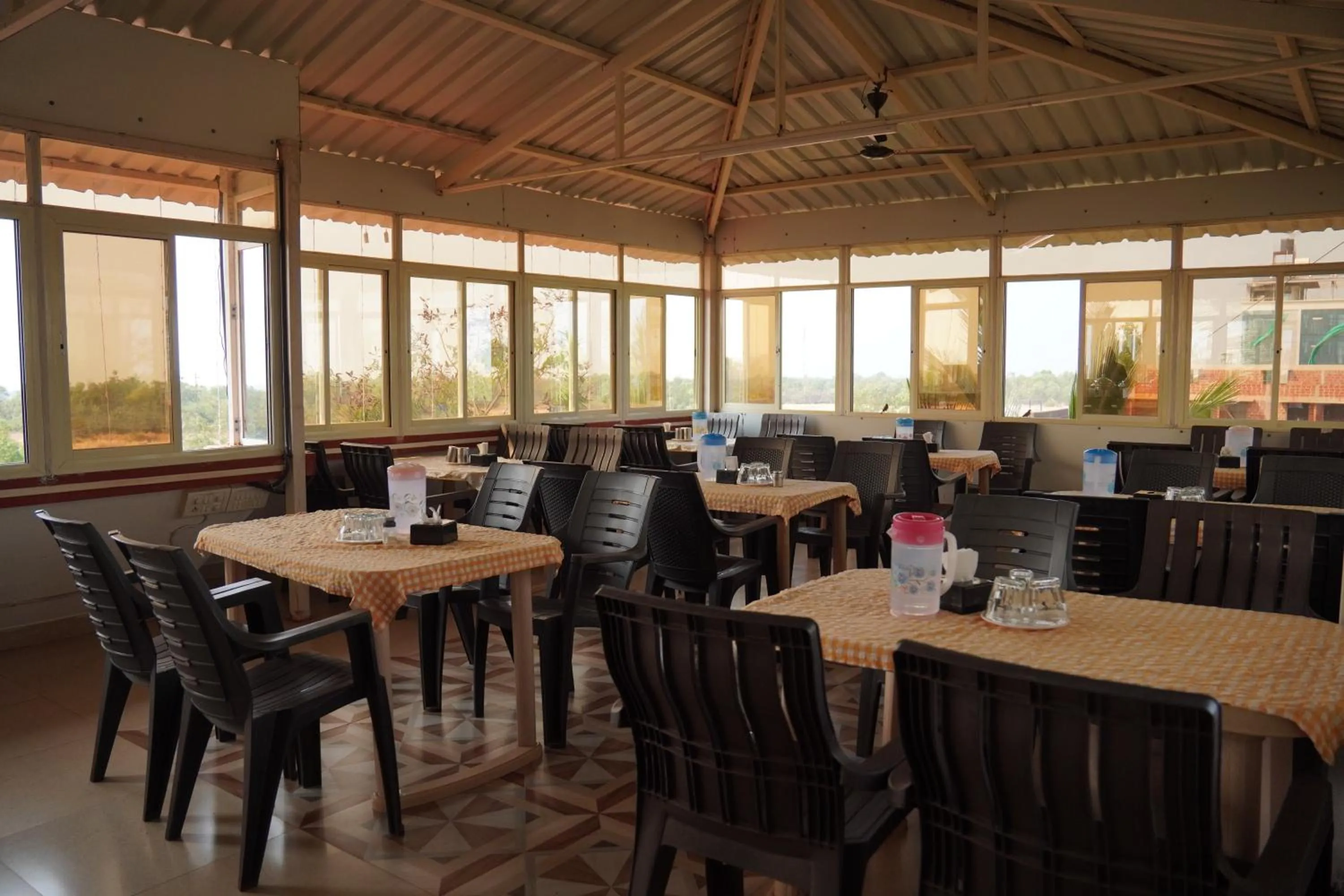 Redstone House by Oxystays Hospitality